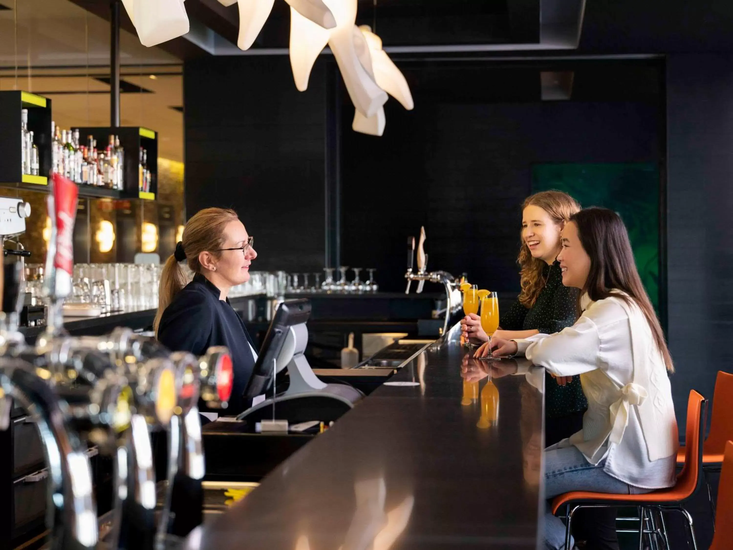 Lounge or bar in Novotel Amsterdam City