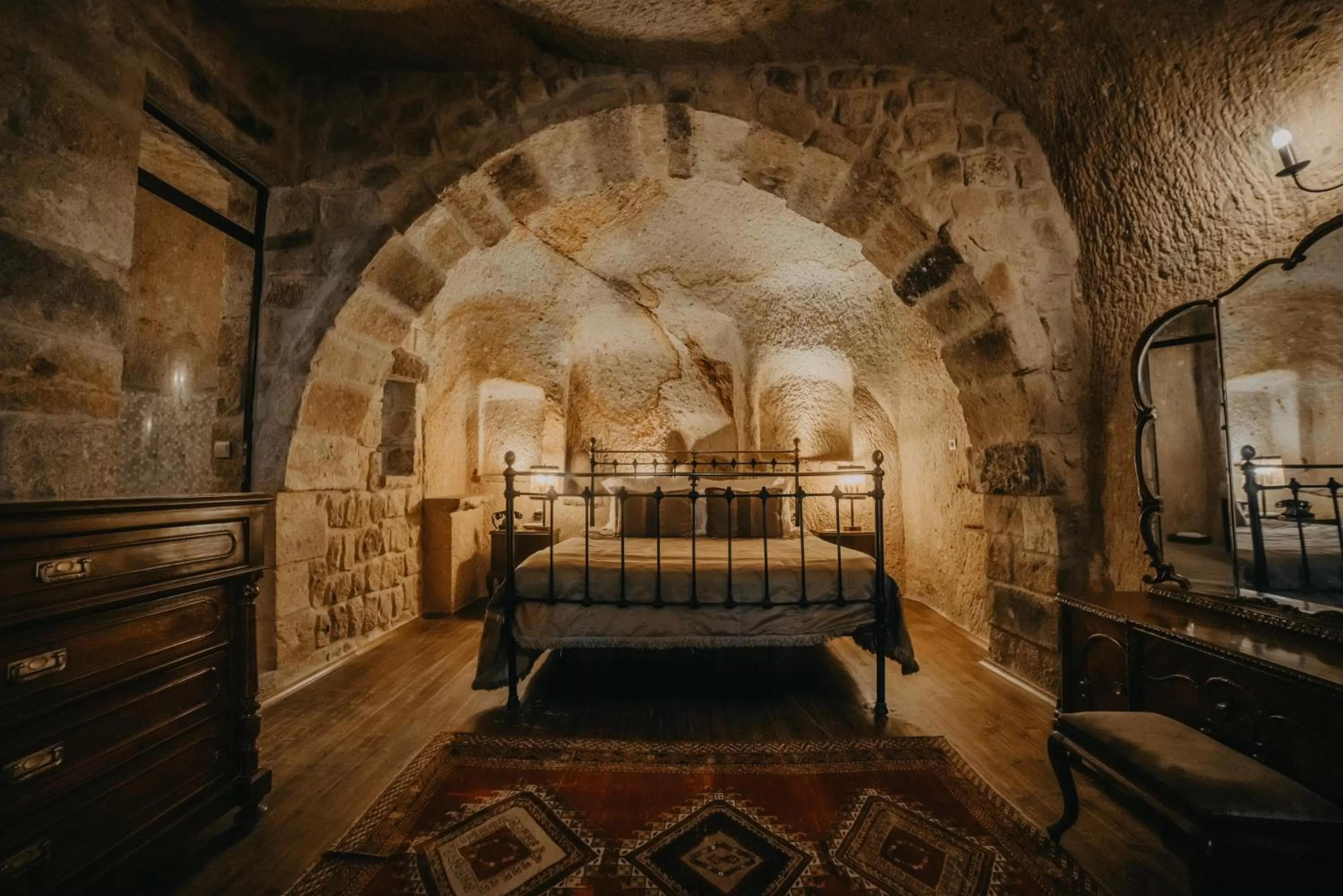 Photo of the whole room, Bed in Dere Suites Cappadocia