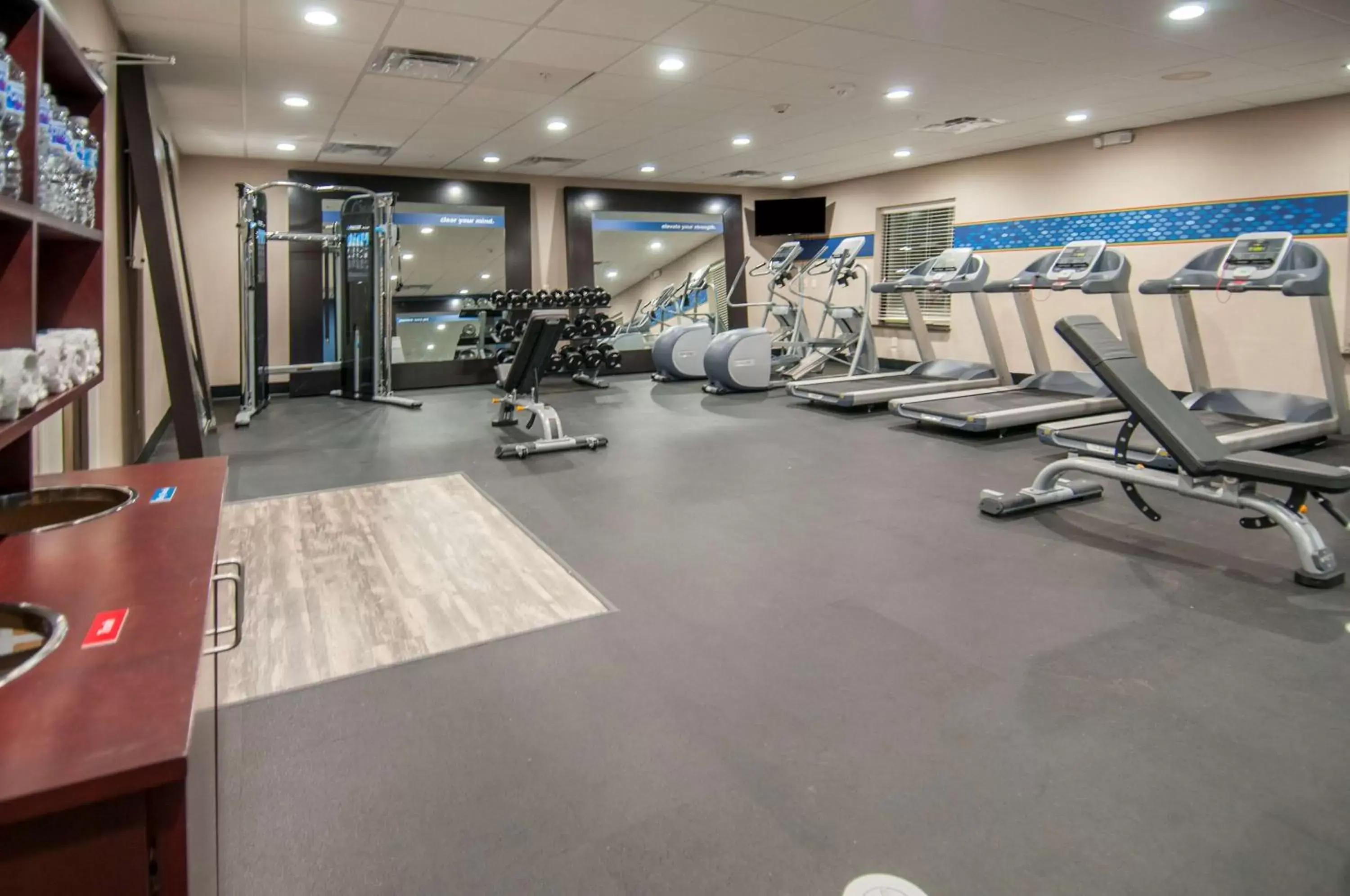 Fitness centre/facilities in Hampton Inn Opelousas Fitness centre/facilities in Hampton Inn Opelousas