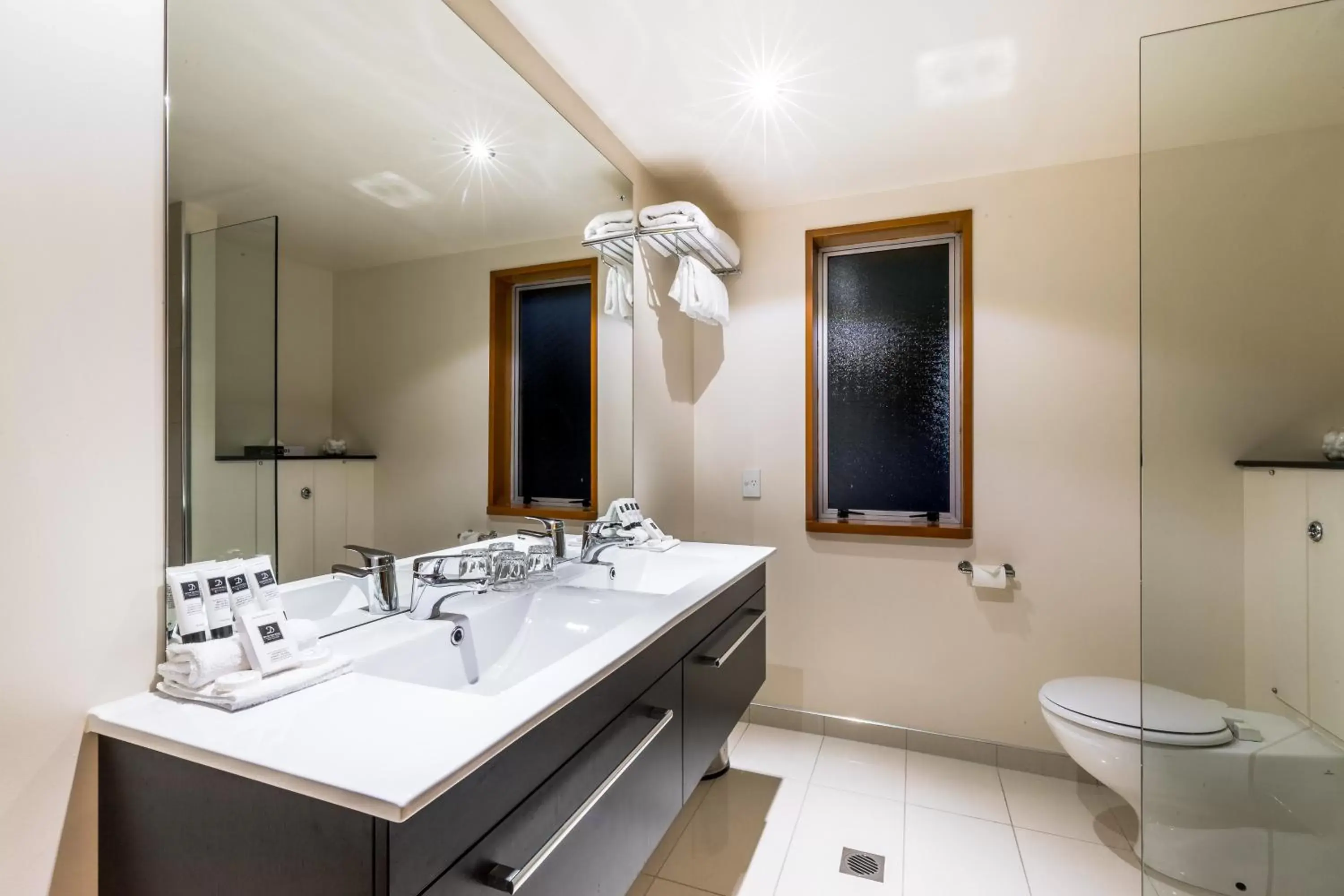 Bathroom in Distinction Te Anau Hotel & Villas