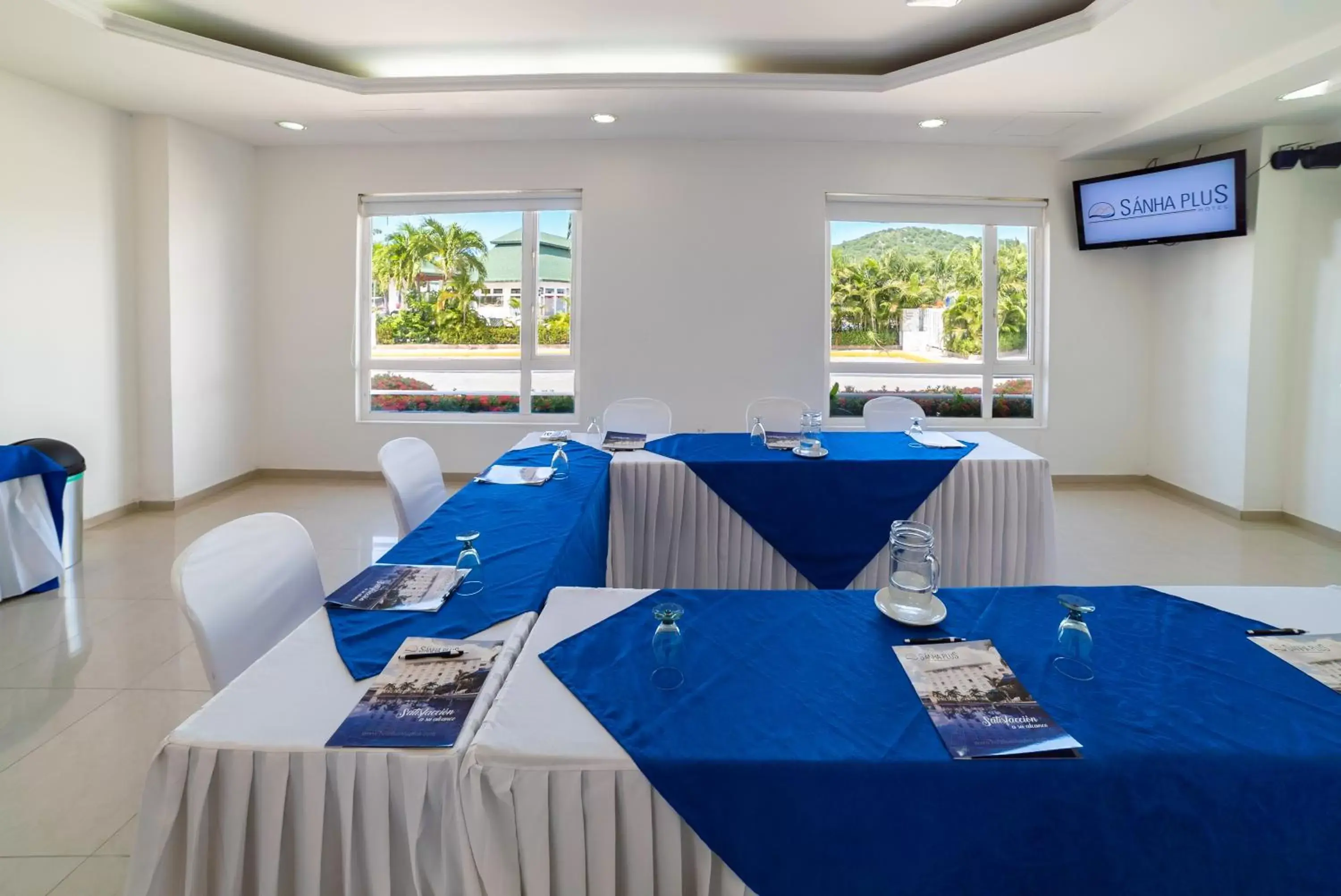 Meeting/conference room in Sanha Plus Hotel