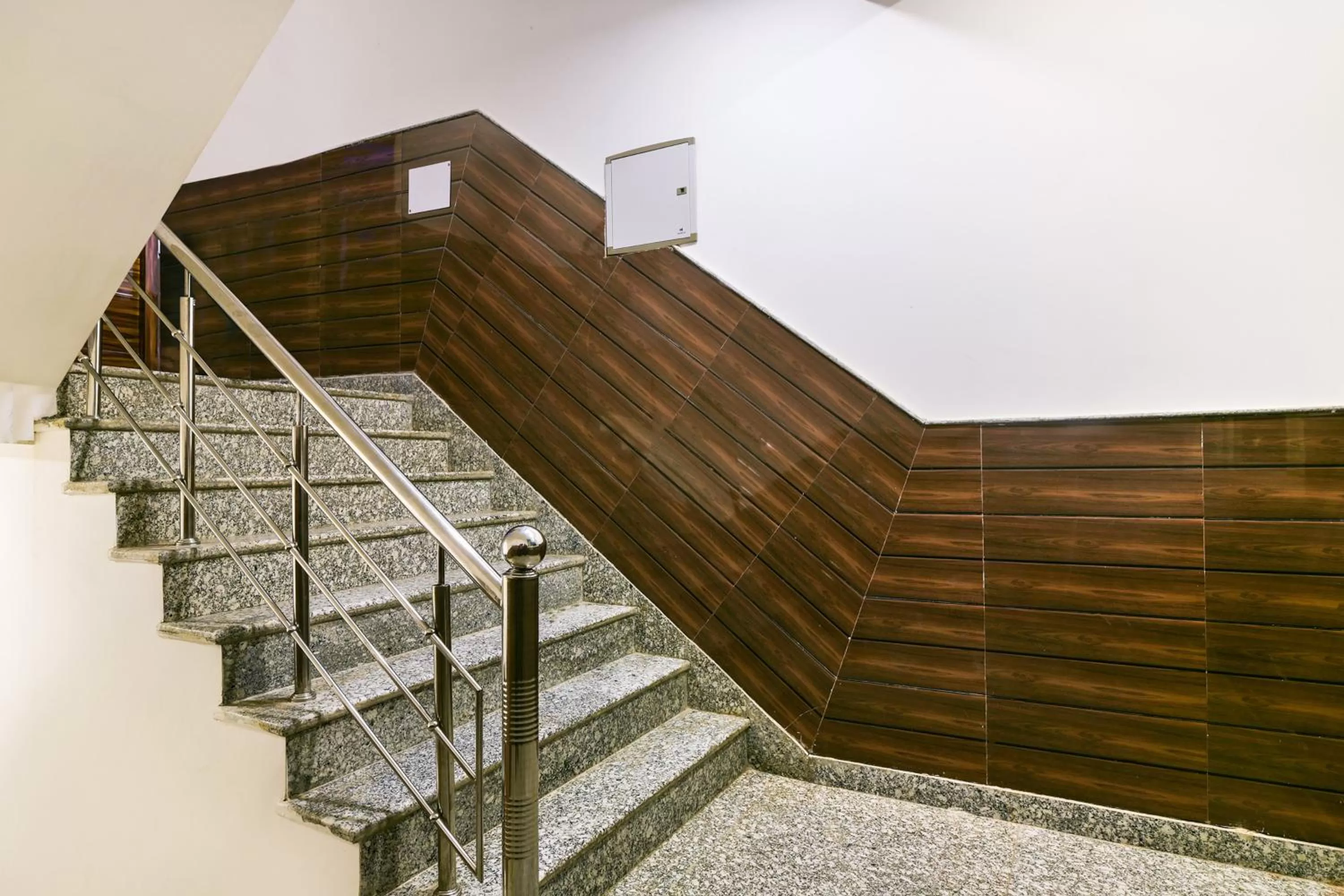 Property building in Hotel Pearl - Mahipalpur Delhi Airport