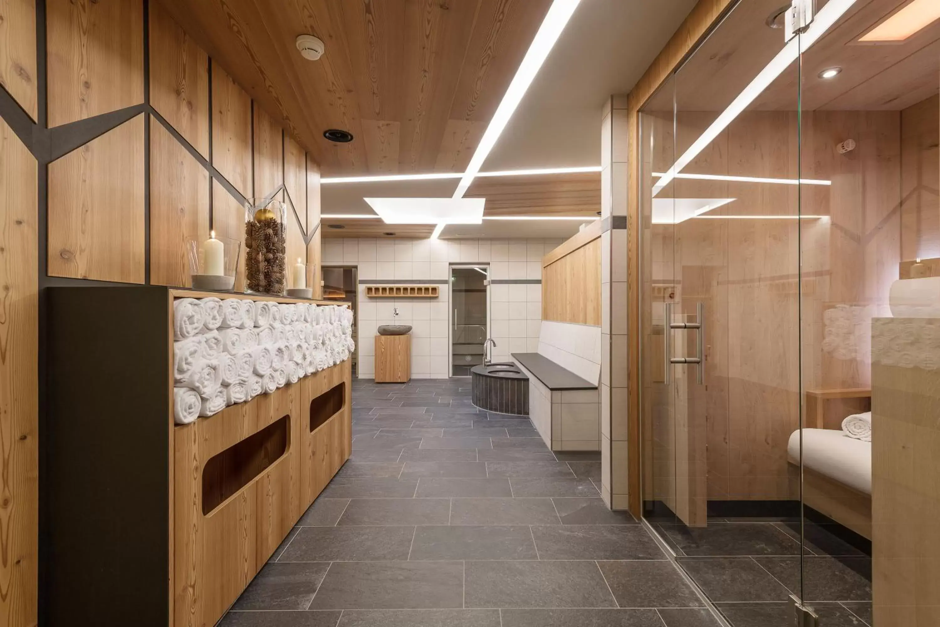 Spa and wellness centre/facilities, Bathroom in Sunstar Hotel Arosa