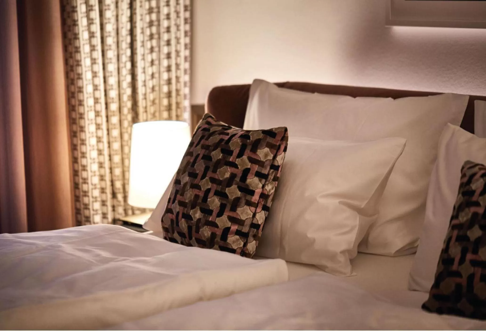 Bed in Clounys Hotel