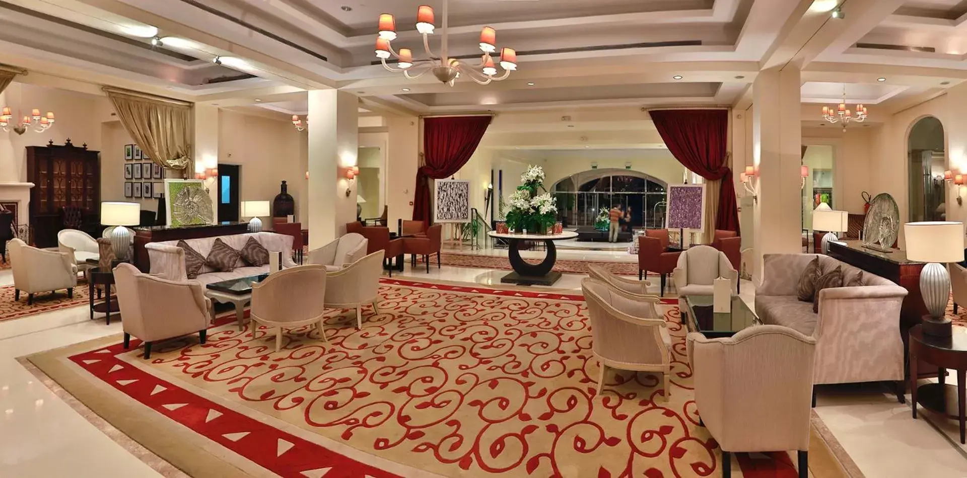 Lobby or reception in L' Amphitrite Palace Beach Resort & Spa Lobby or reception in L' Amphitrite Palace Beach Resort & Spa
