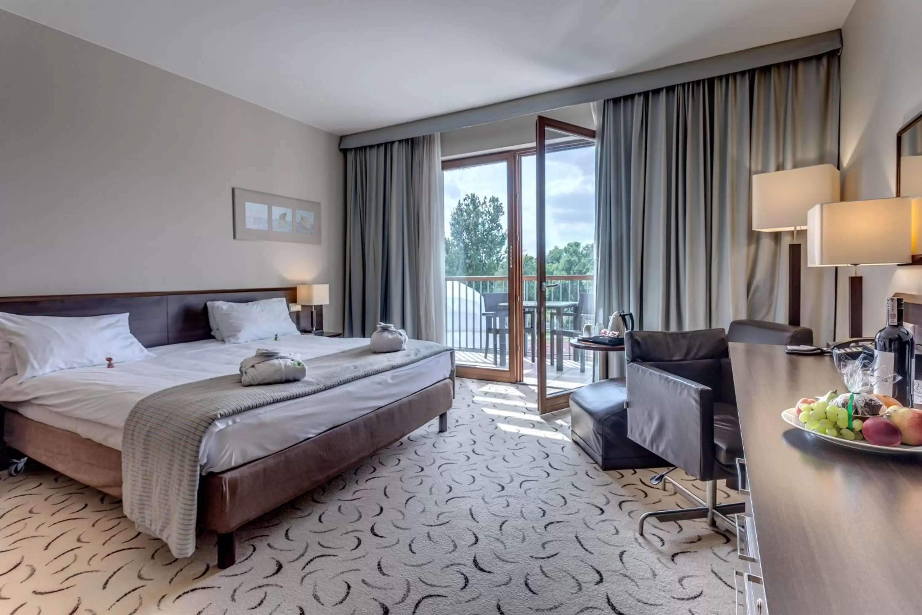 Photo of the whole room, Bed in Holiday Inn Resort Warsaw Józefów by IHG