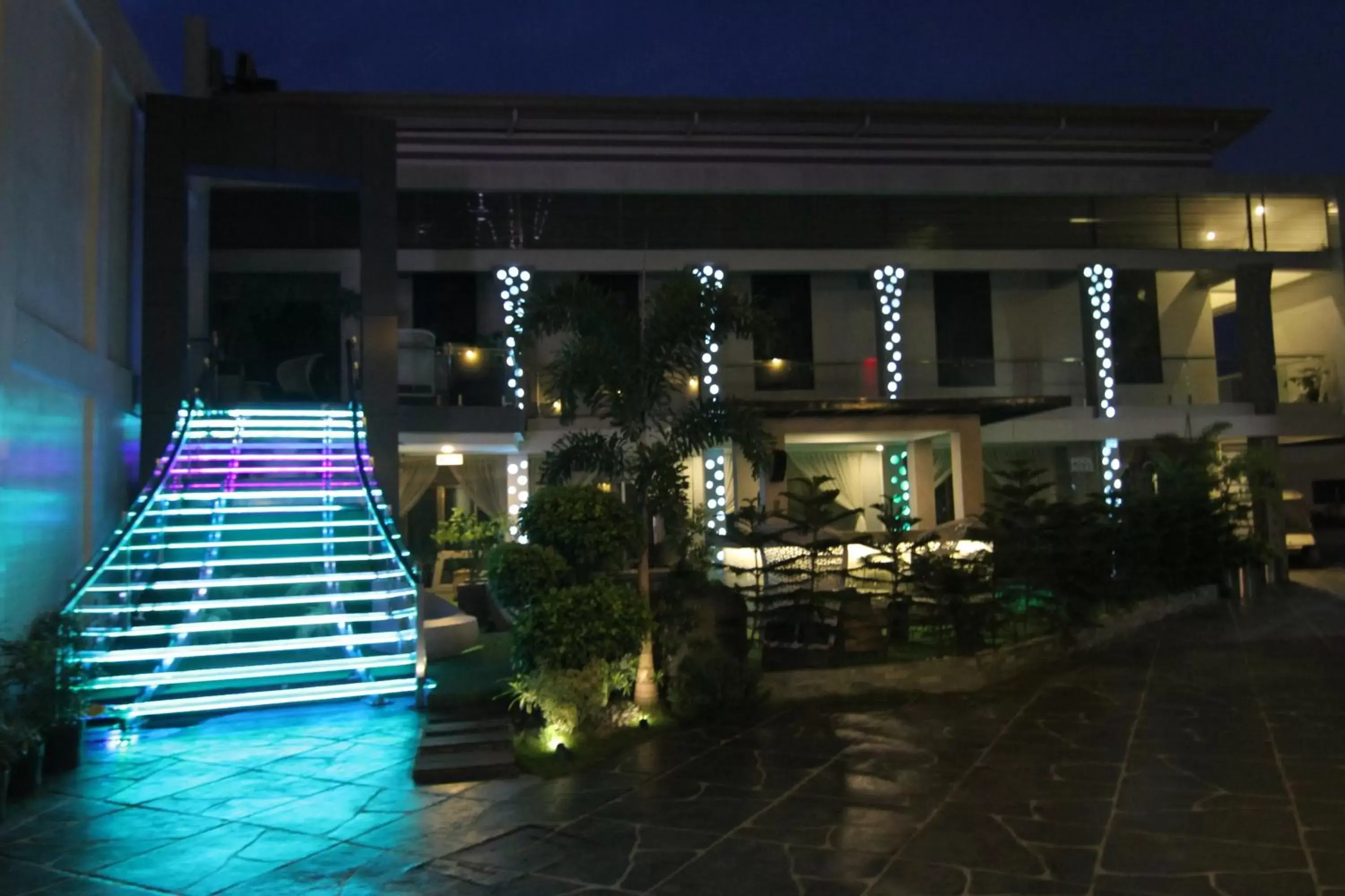 Banquet/Function facilities in Eloisa Royal Suites