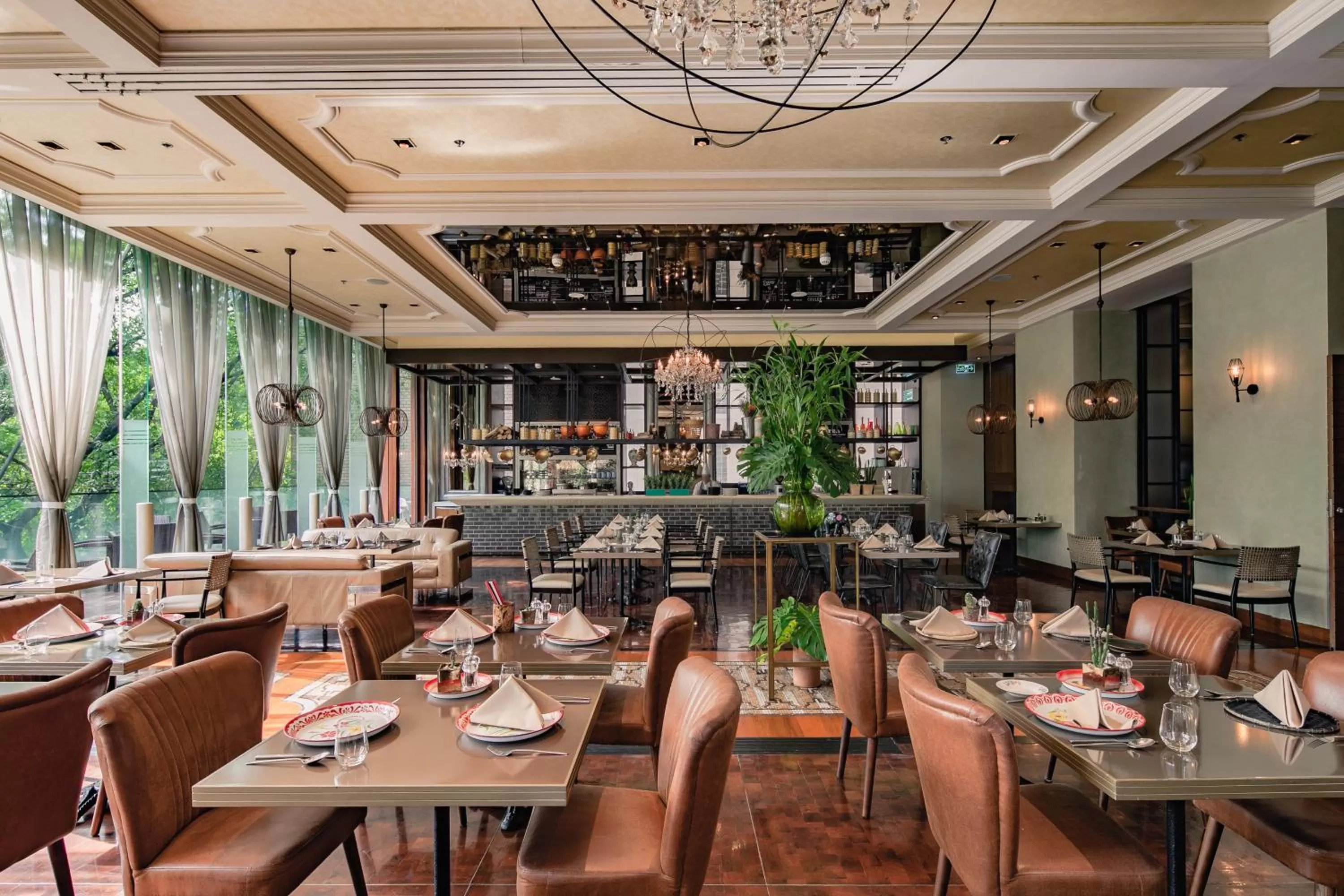 Restaurant/places to eat in Hotel Indigo Bangkok Wireless Road by IHG