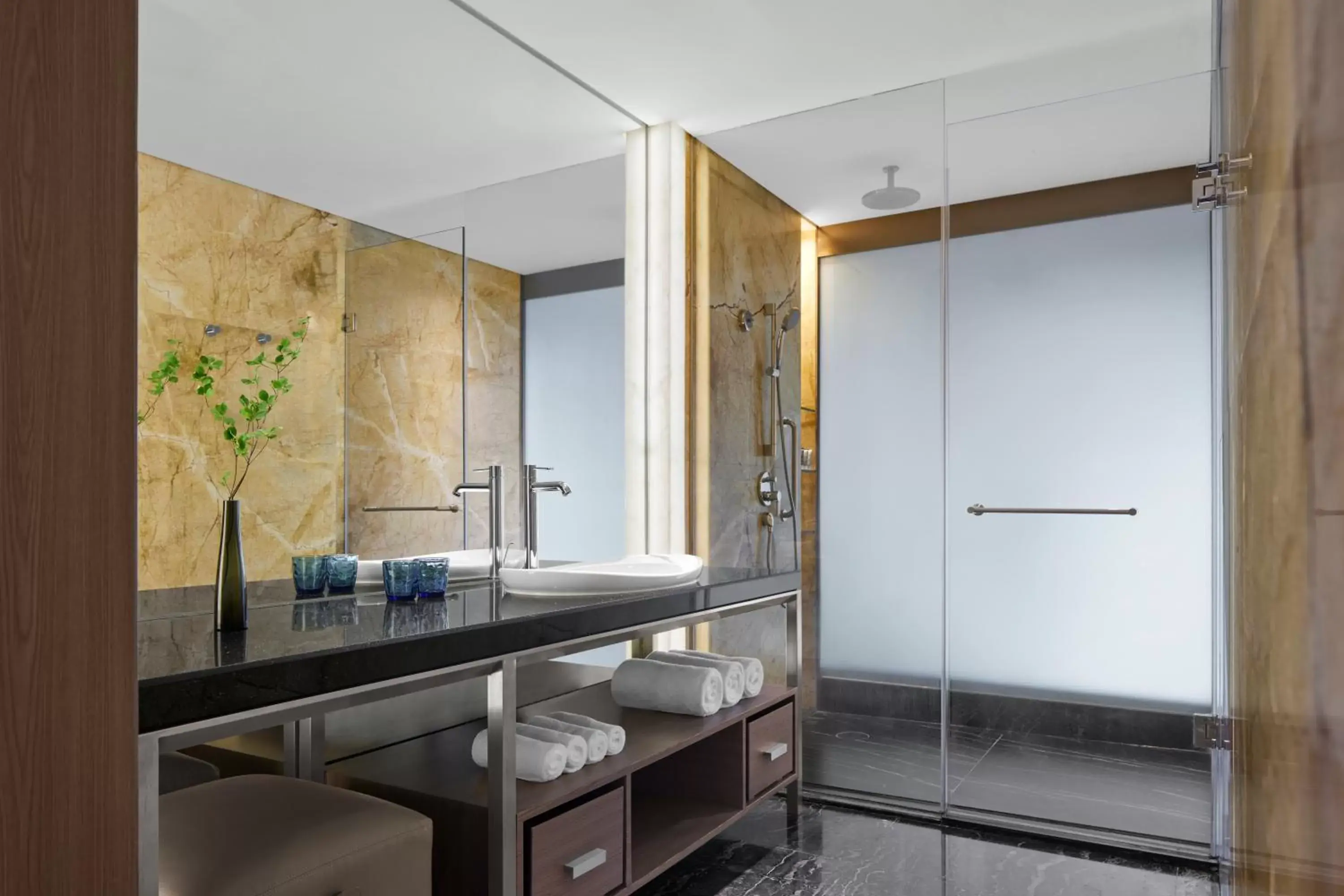 Bathroom in JW Marriott Hotel Shenzhen