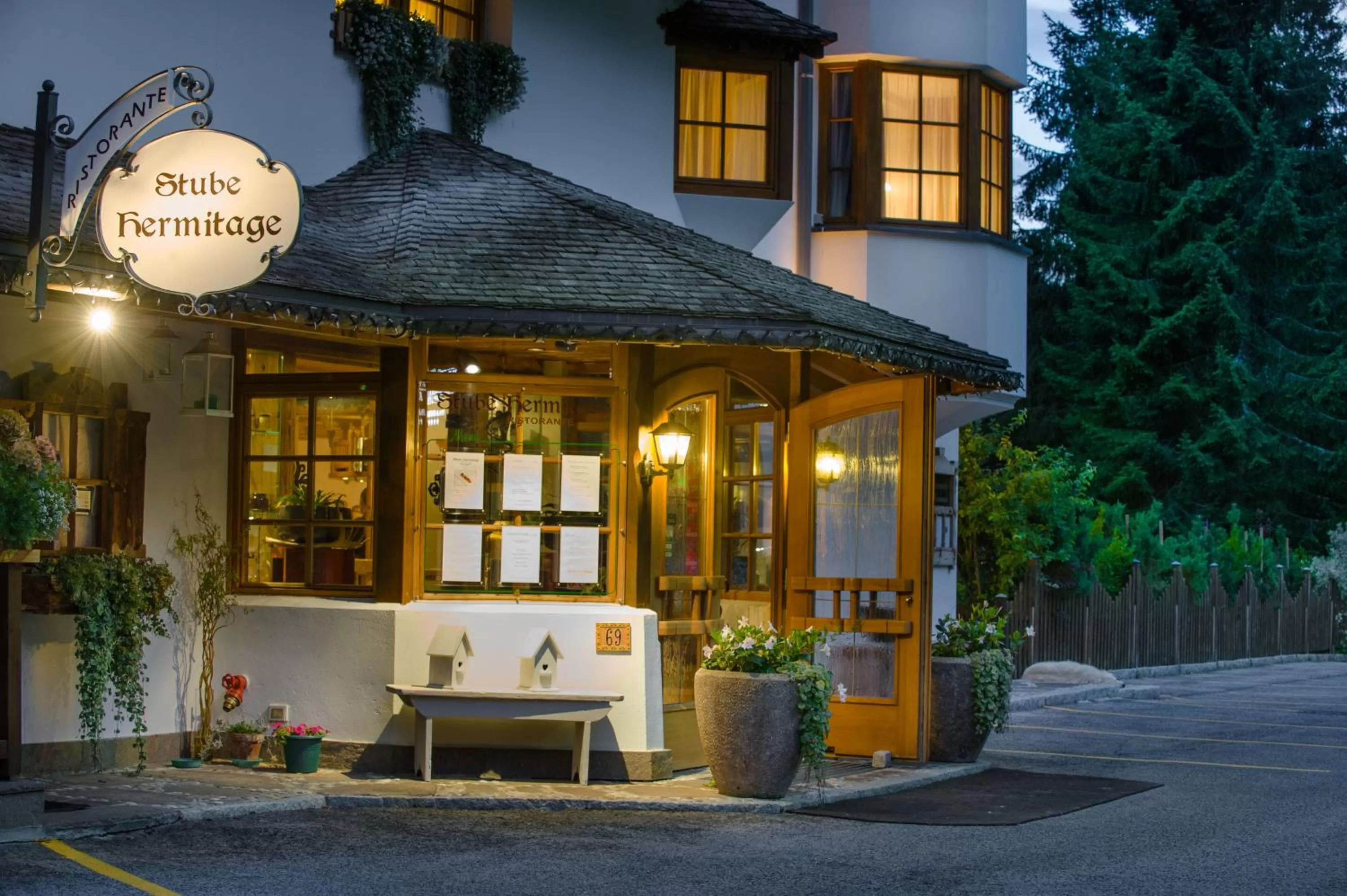 Facade/entrance in Bio Hotel Hermitage