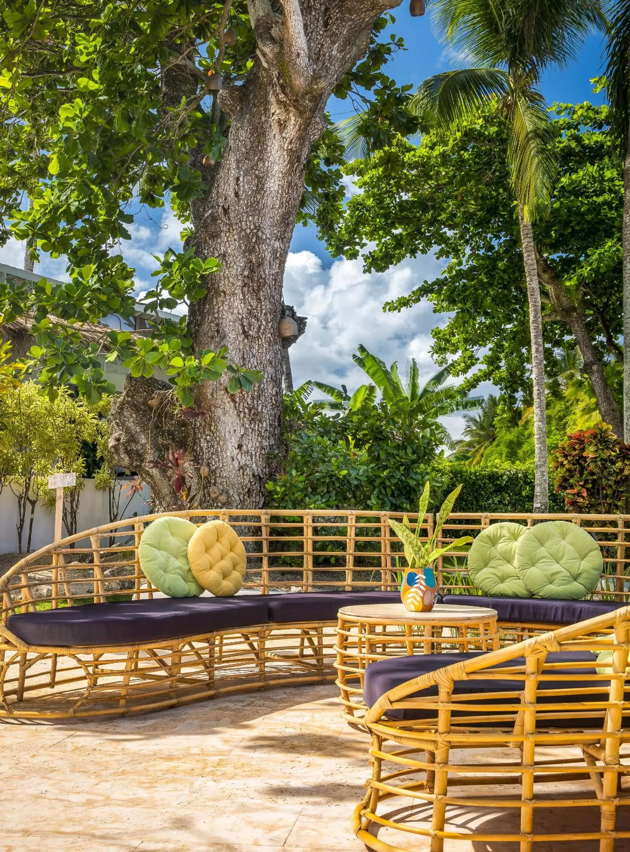 Patio in El Encuentro Surf Lodge