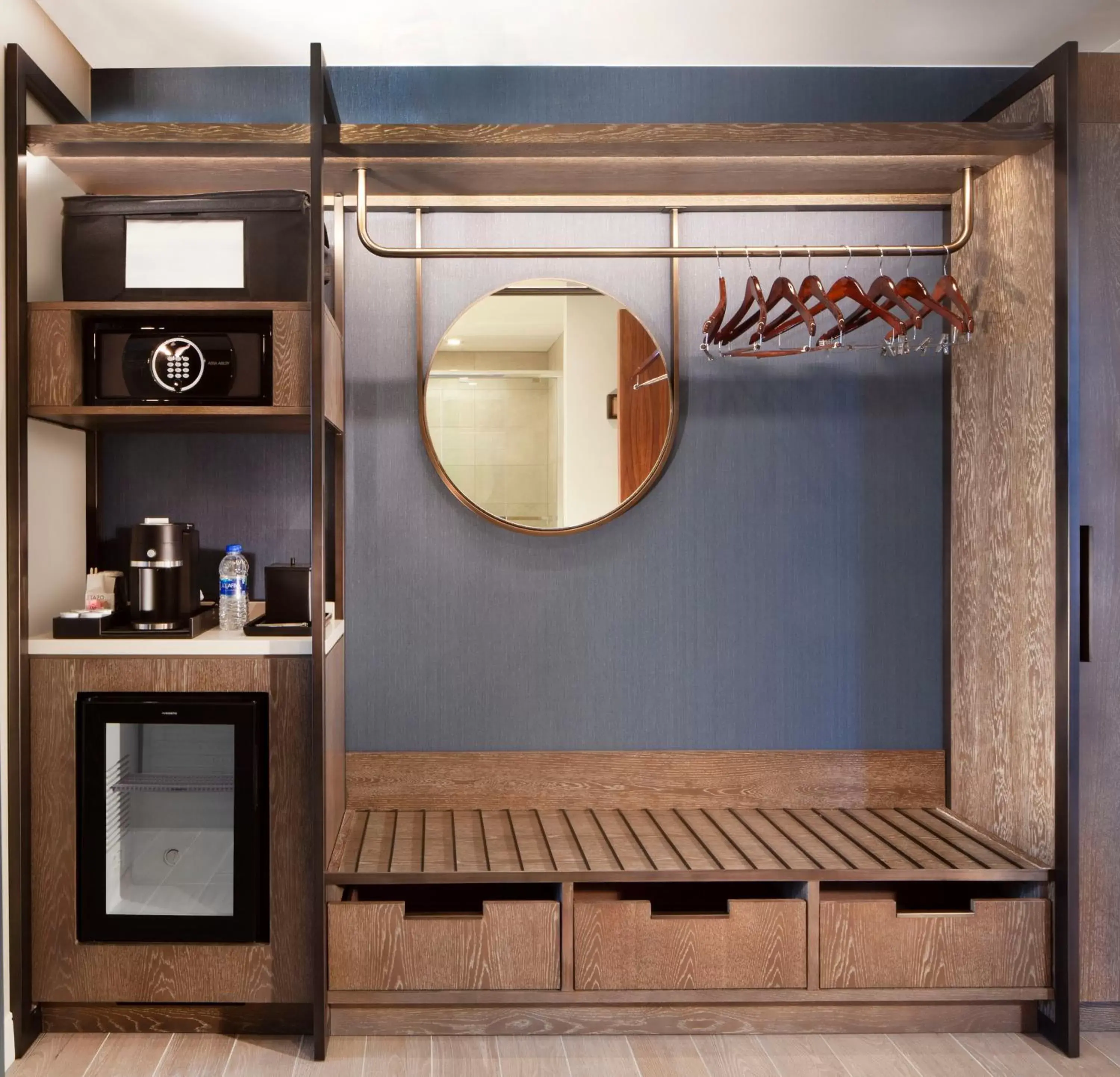 King Room with Sofa Bed and Accessible Tub - Disability Access in Hyatt Regency Frisco-Dallas King Room with Sofa Bed and Accessible Tub - Disability Access in Hyatt Regency Frisco-Dallas