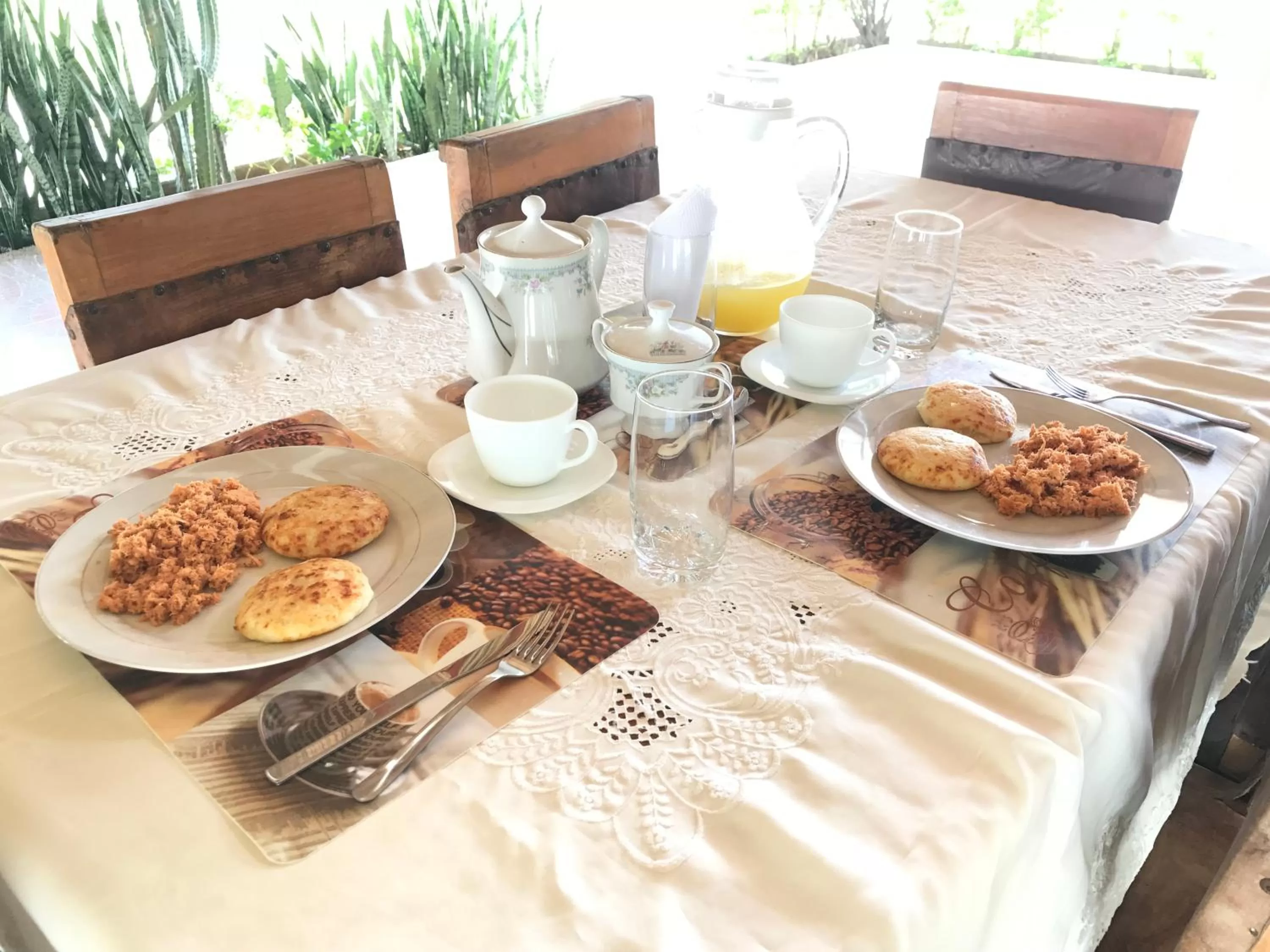 Breakfast in Hotel Emerawaa