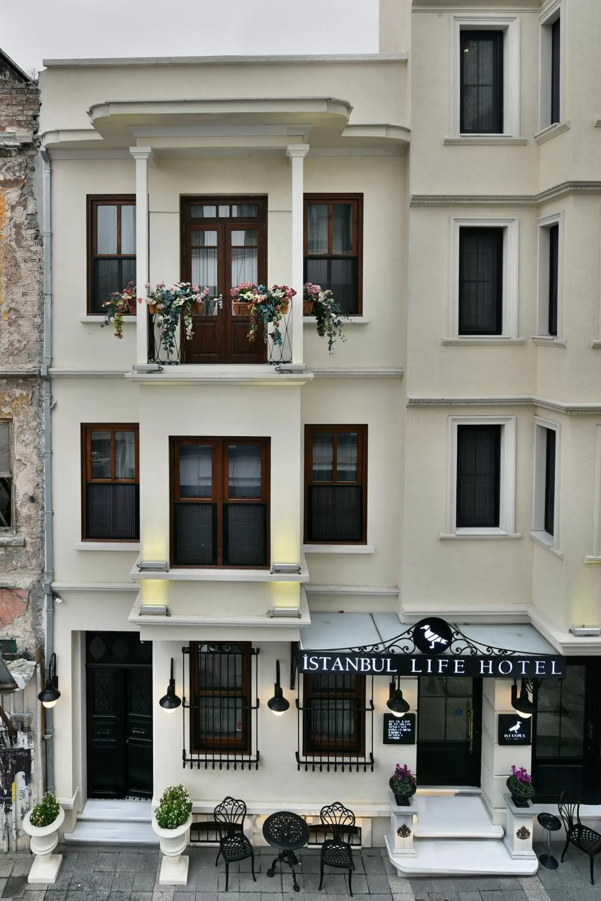 Facade/entrance, Property Building in Istanbul Life Hotel