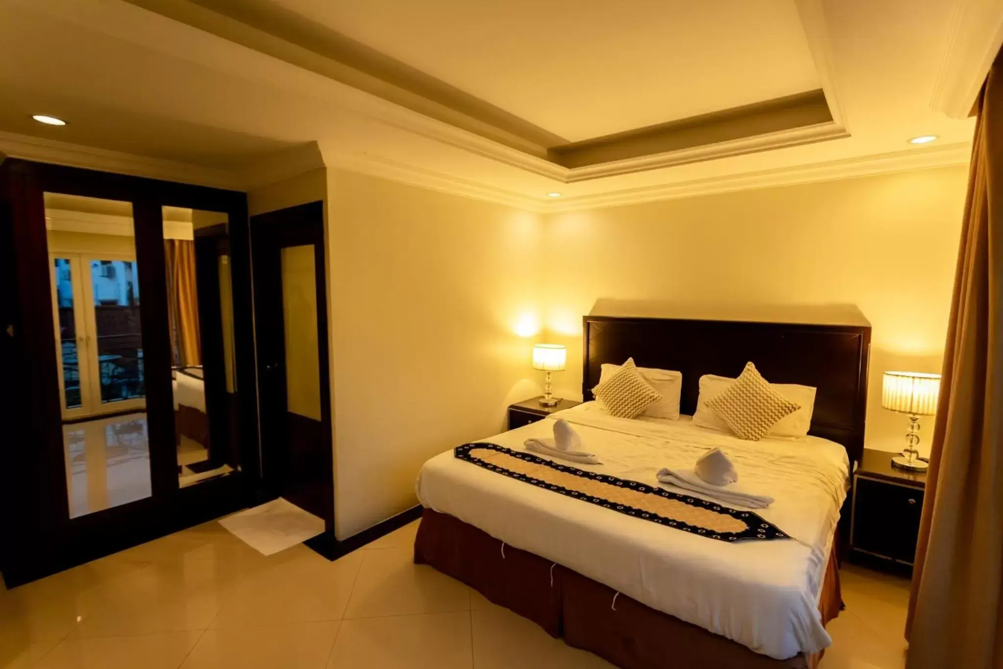 Bed in Ivory Palace Hotel Bed in Ivory Palace Hotel