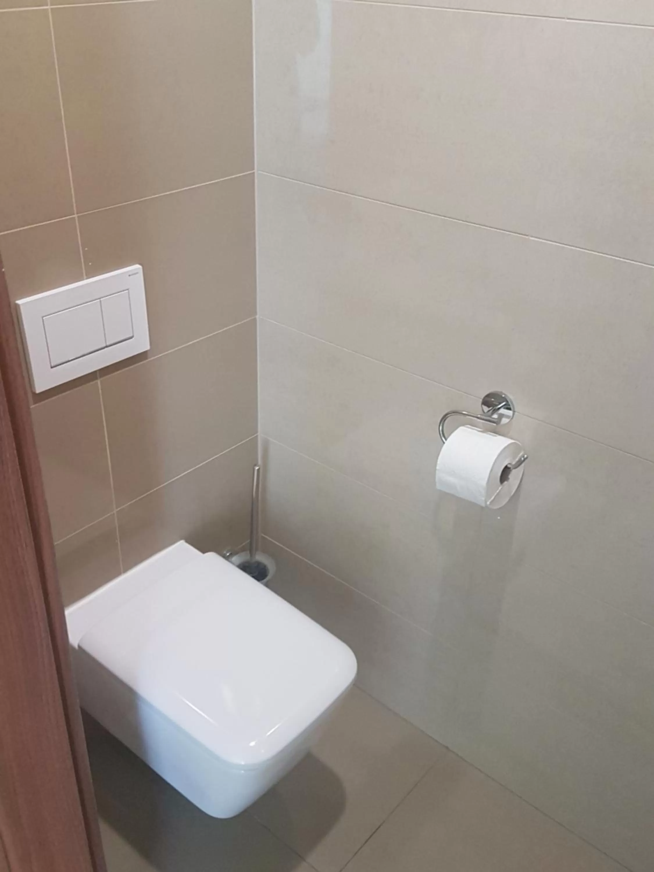 Toilet in Pension Laa Natura