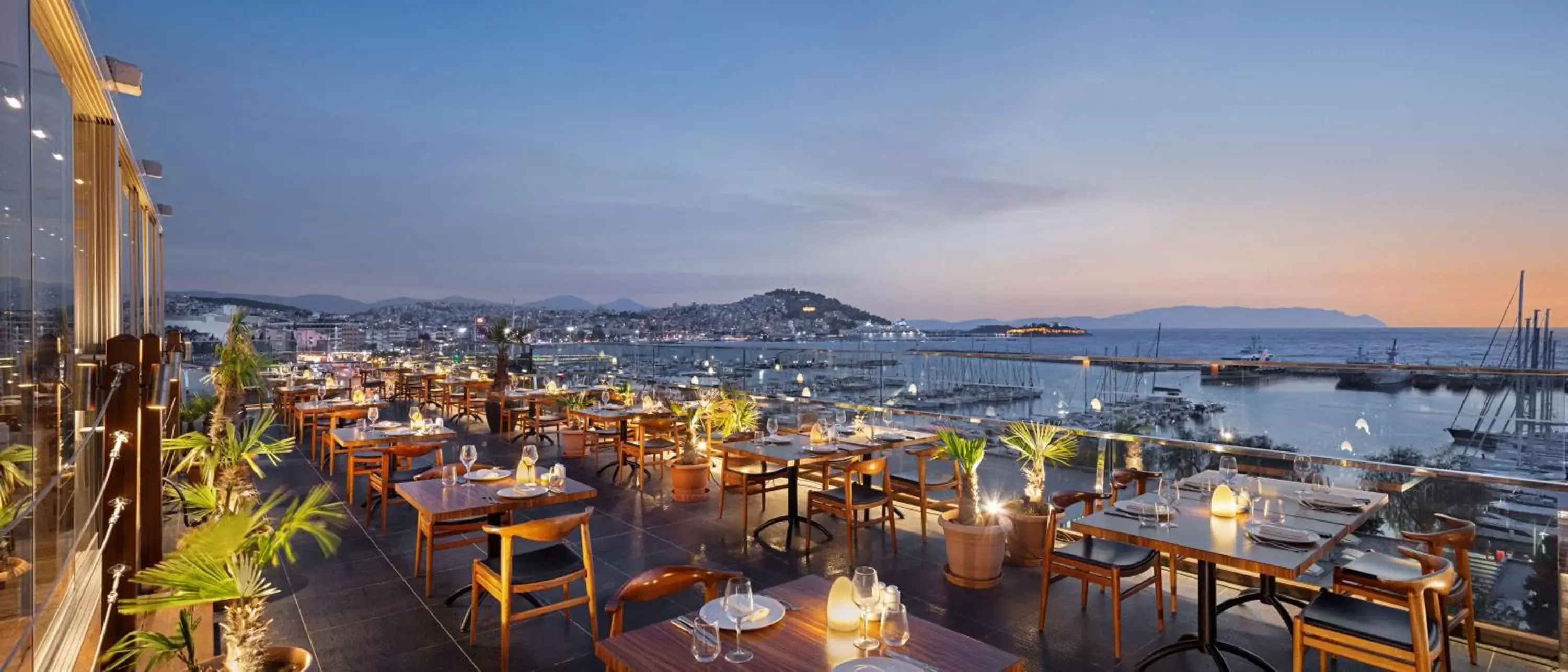 Restaurant/places to eat in DoubleTree by Hilton Kusadasi