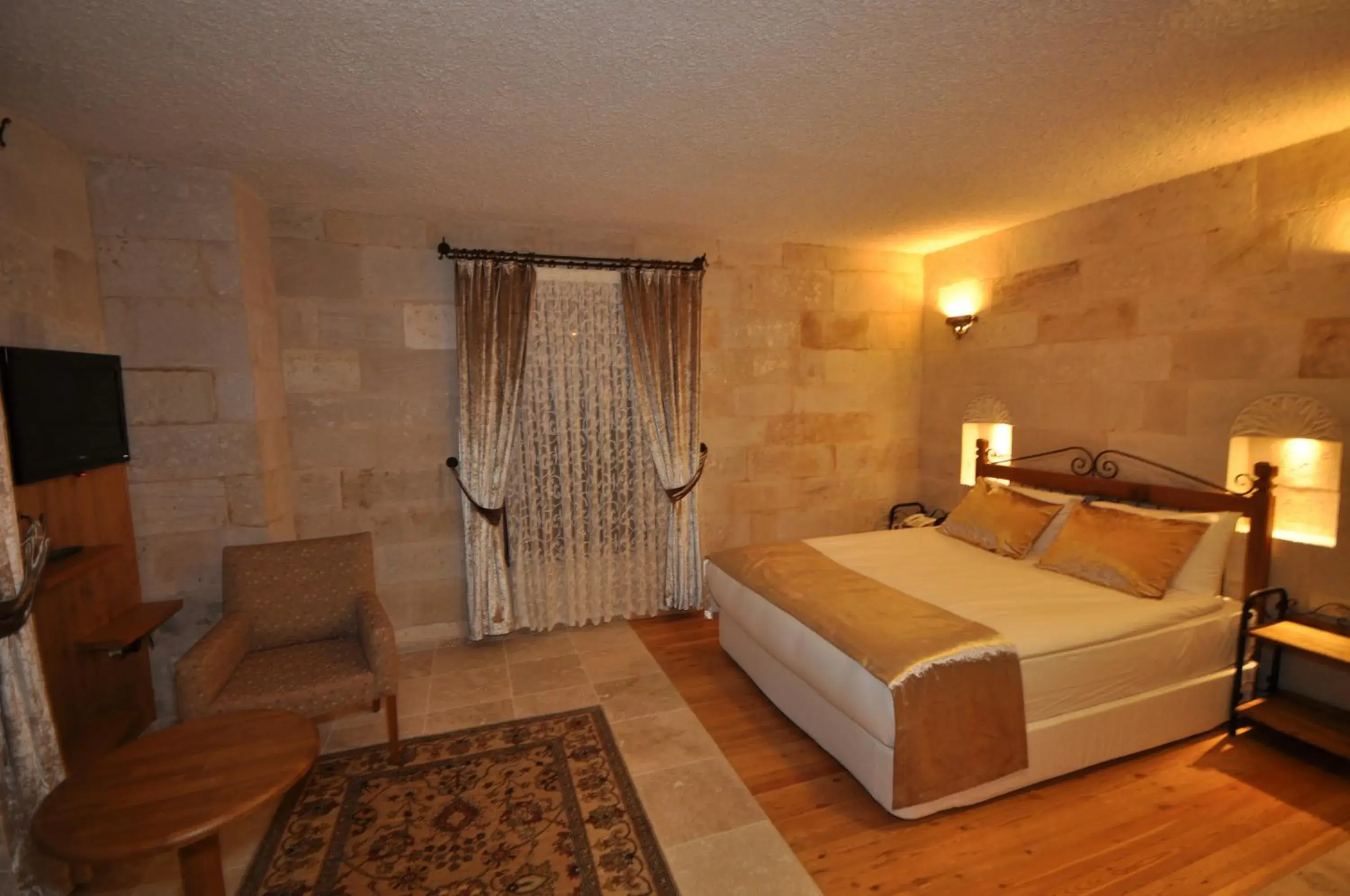 Photo of the whole room, Bed in Goreme Inn Hotel