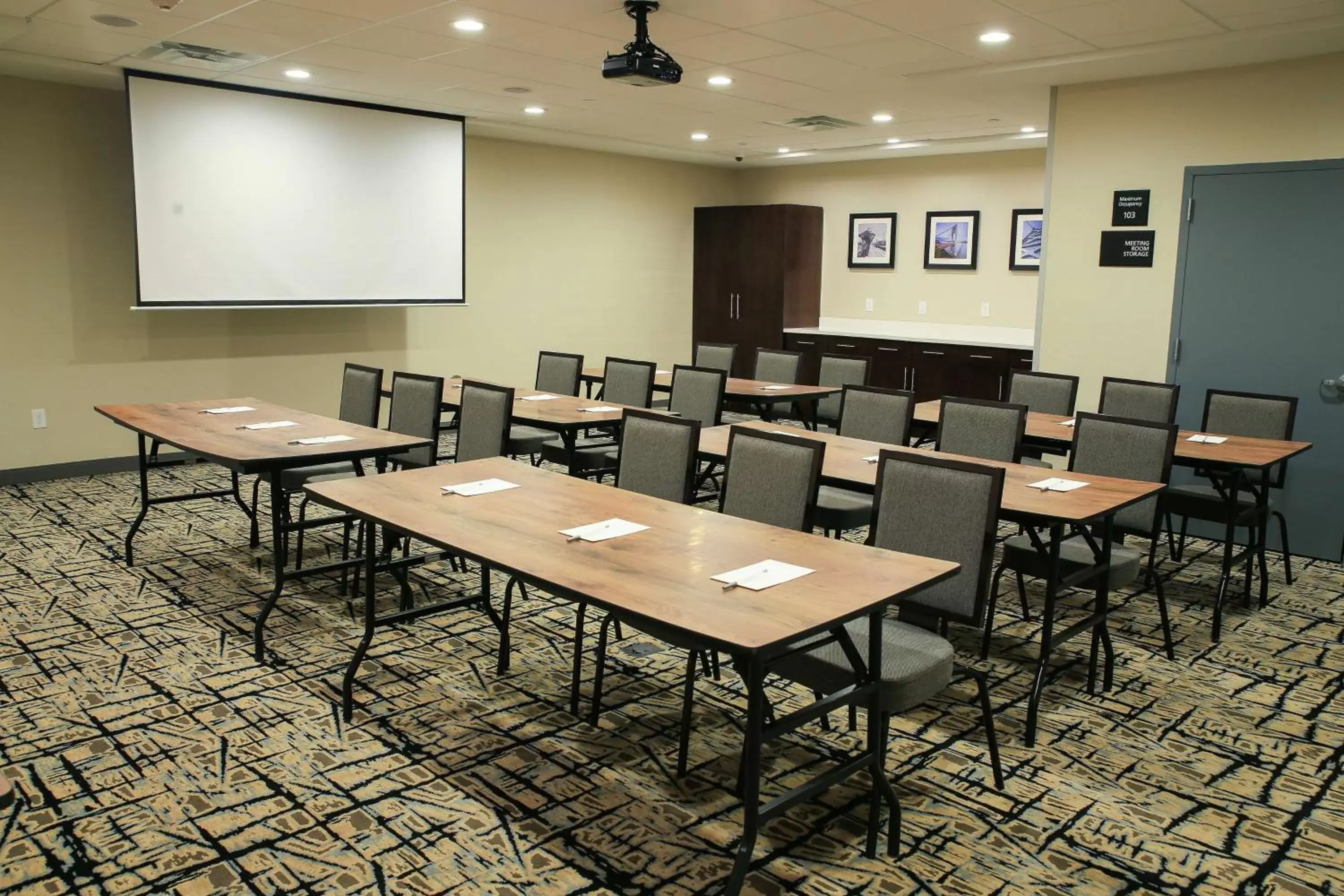 Meeting/conference room in Hampton Inn & Suites Mount Laurel/Moorestown