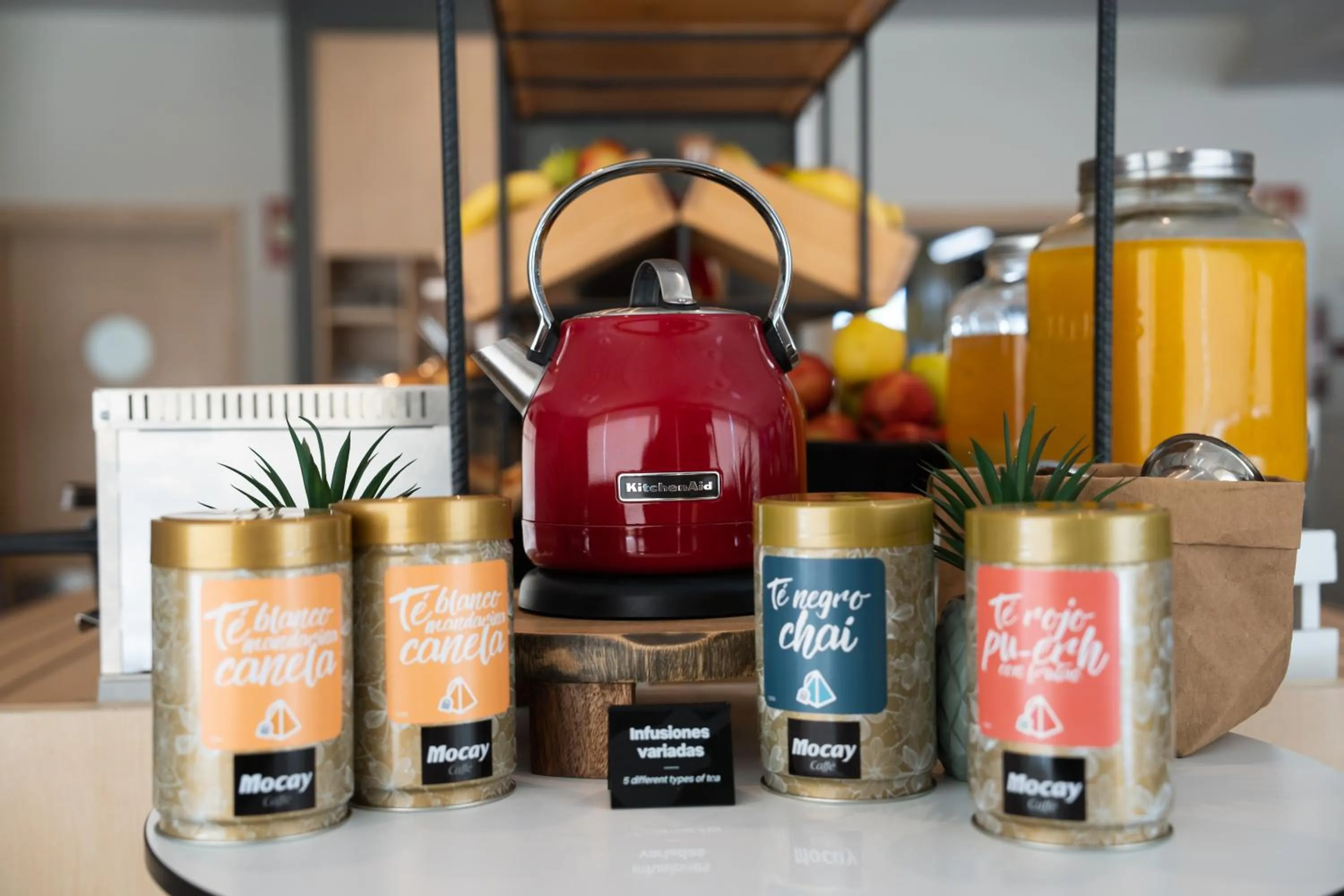 Coffee/tea facilities in Ibis Madrid Alcobendas