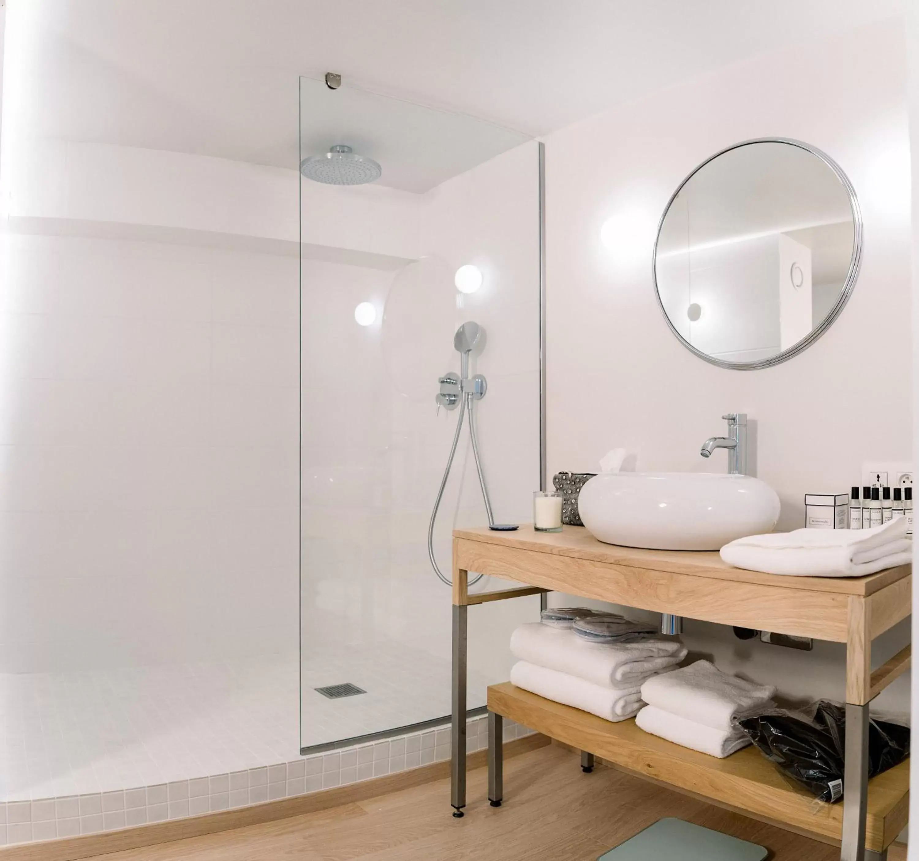 Bathroom in Château L'Hospitalet Wine Resort Beach & Spa