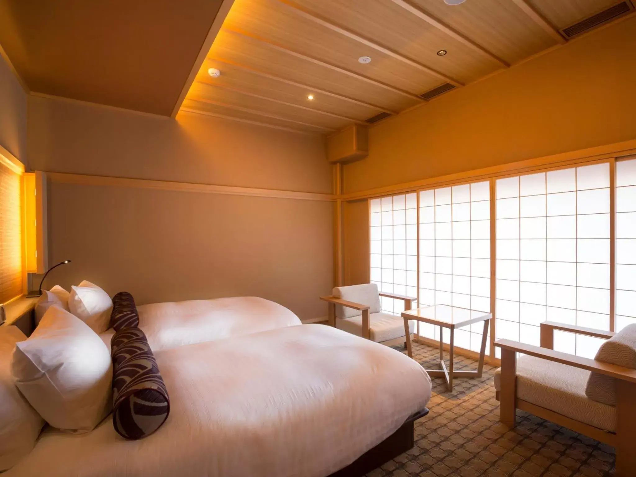 Superior Twin Room with City View - single occupancy - Non-Smoking (3rd Floor) in Saka Hotel Kyoto Superior Twin Room with City View - single occupancy - Non-Smoking (3rd Floor) in Saka Hotel Kyoto