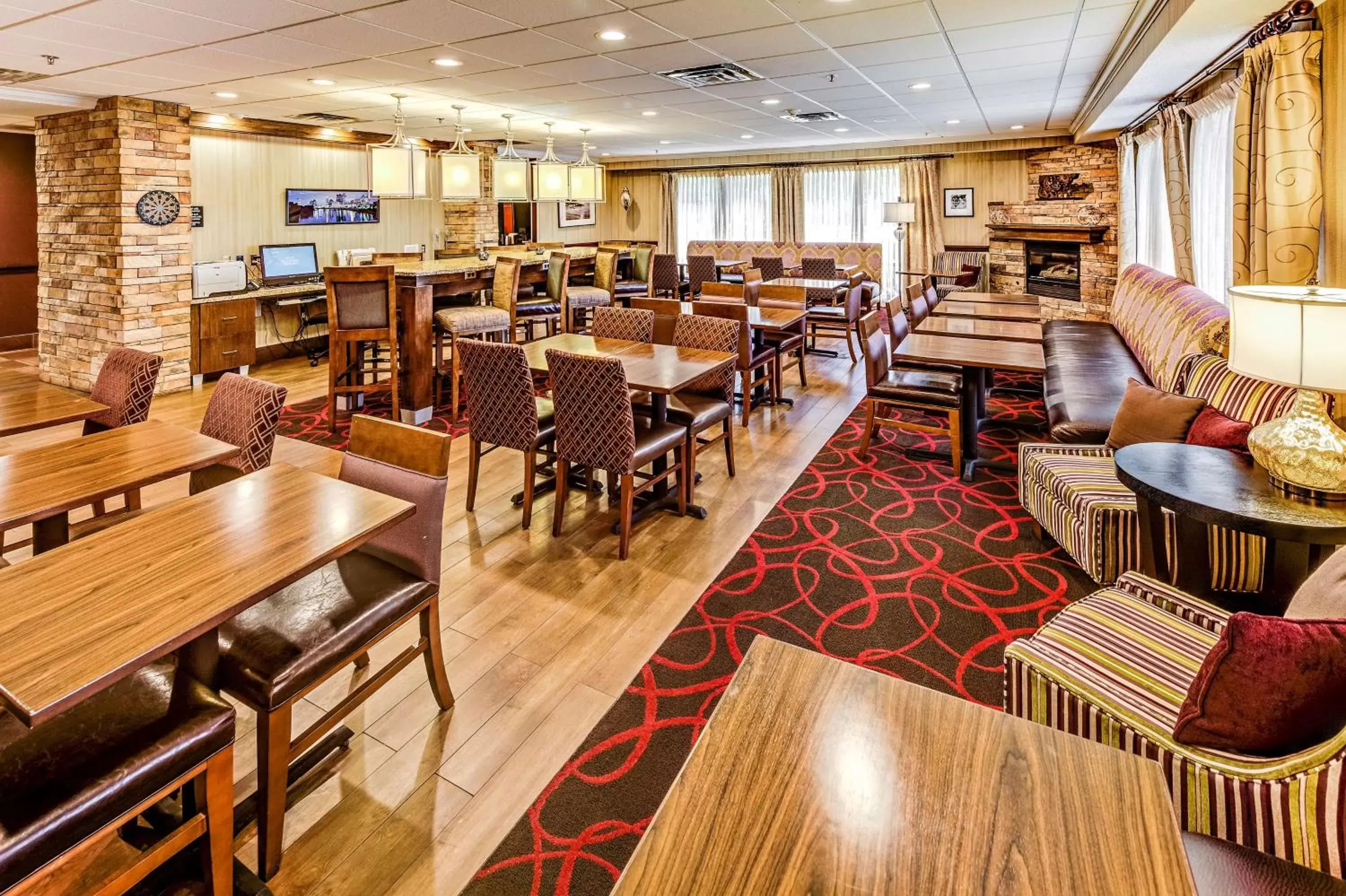 Restaurant/places to eat in Hampton Inn Columbus I-70E/Hamilton Road Restaurant/places to eat in Hampton Inn Columbus I-70E/Hamilton Road