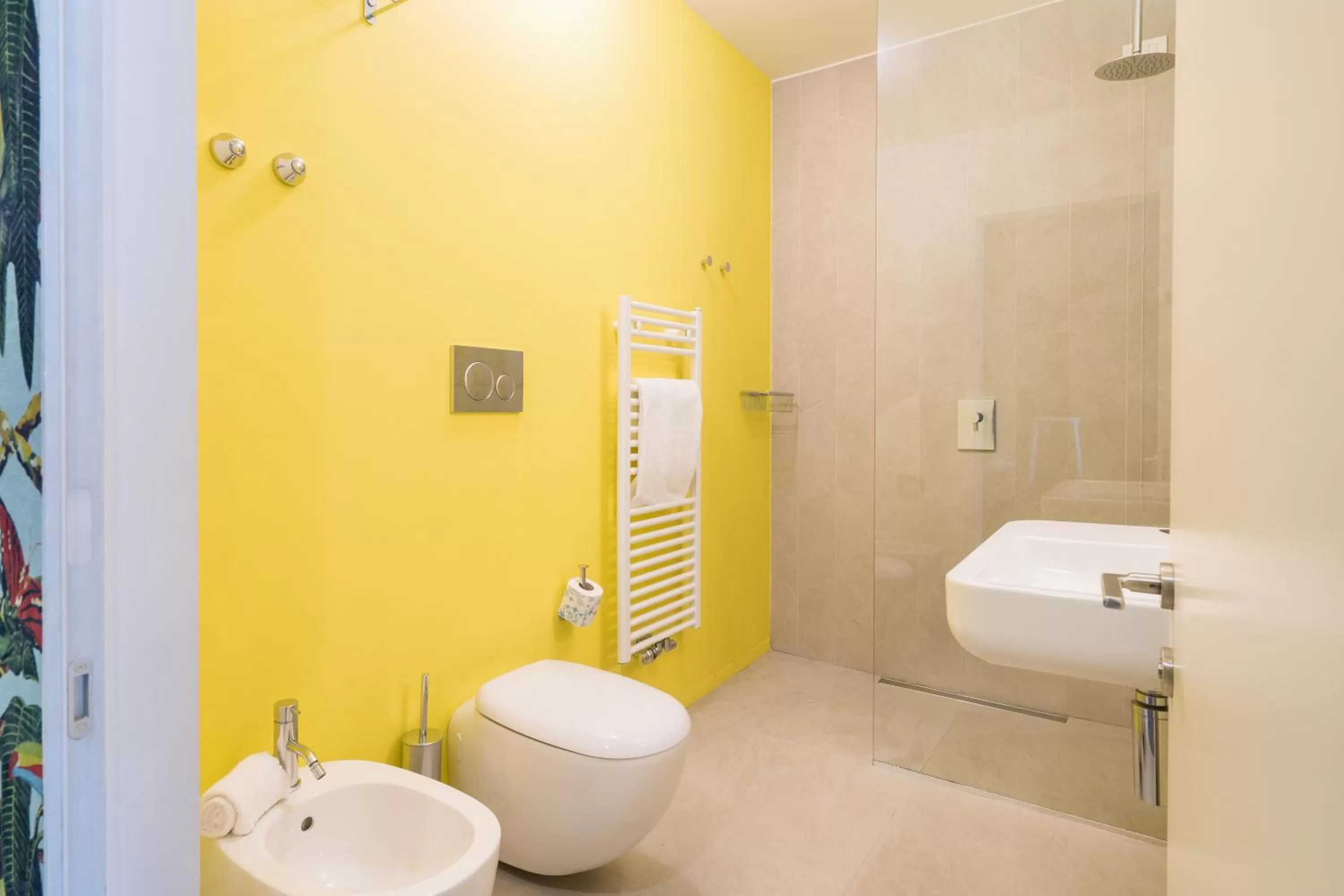 Shower in Collini Rooms, WorldHotels Crafted