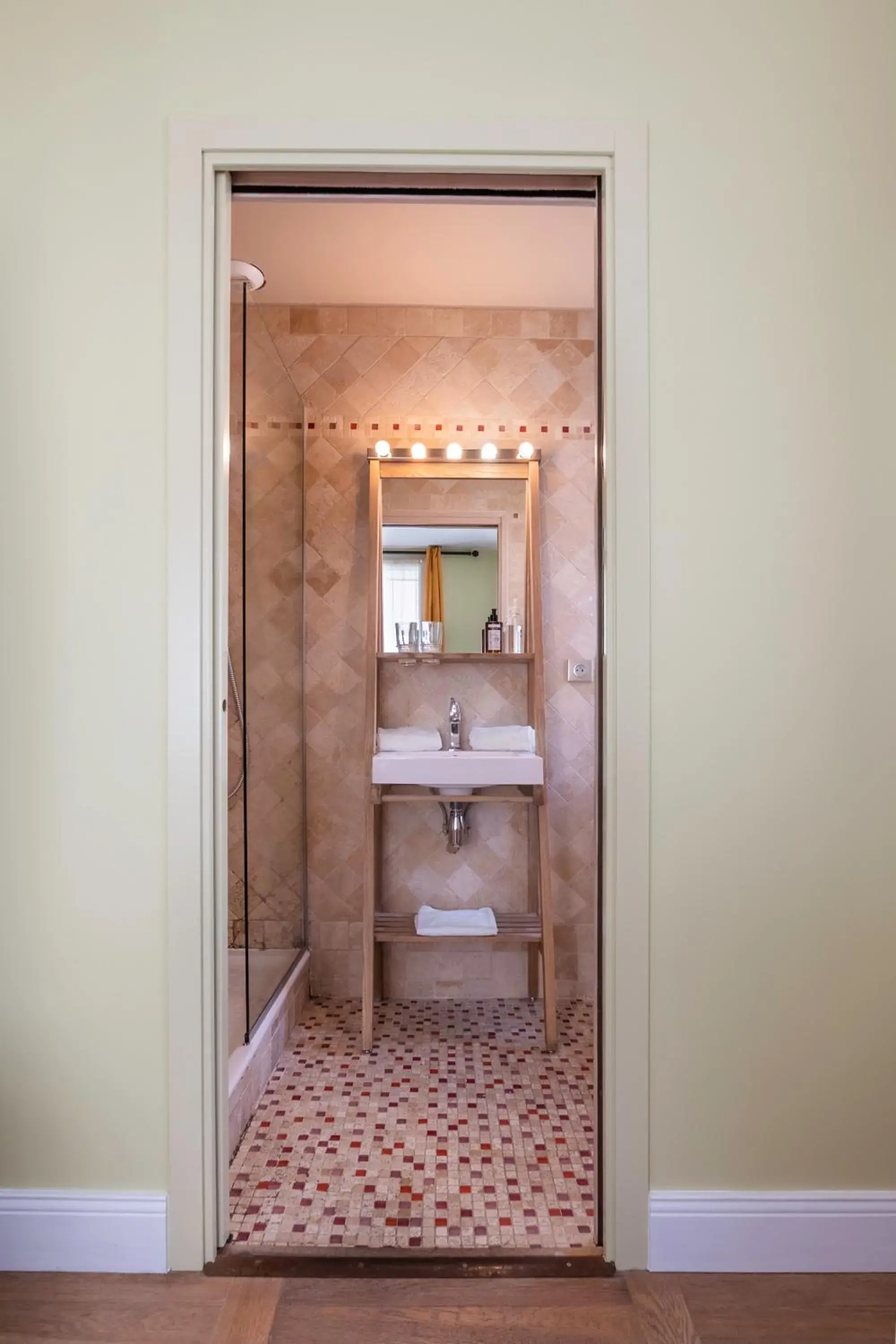 Bathroom in Hôtel Cosmopolitain