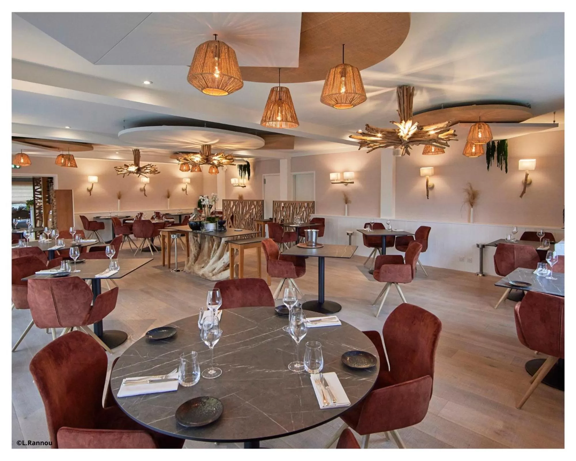 Restaurant/places to eat in Logis Le Gavrinis