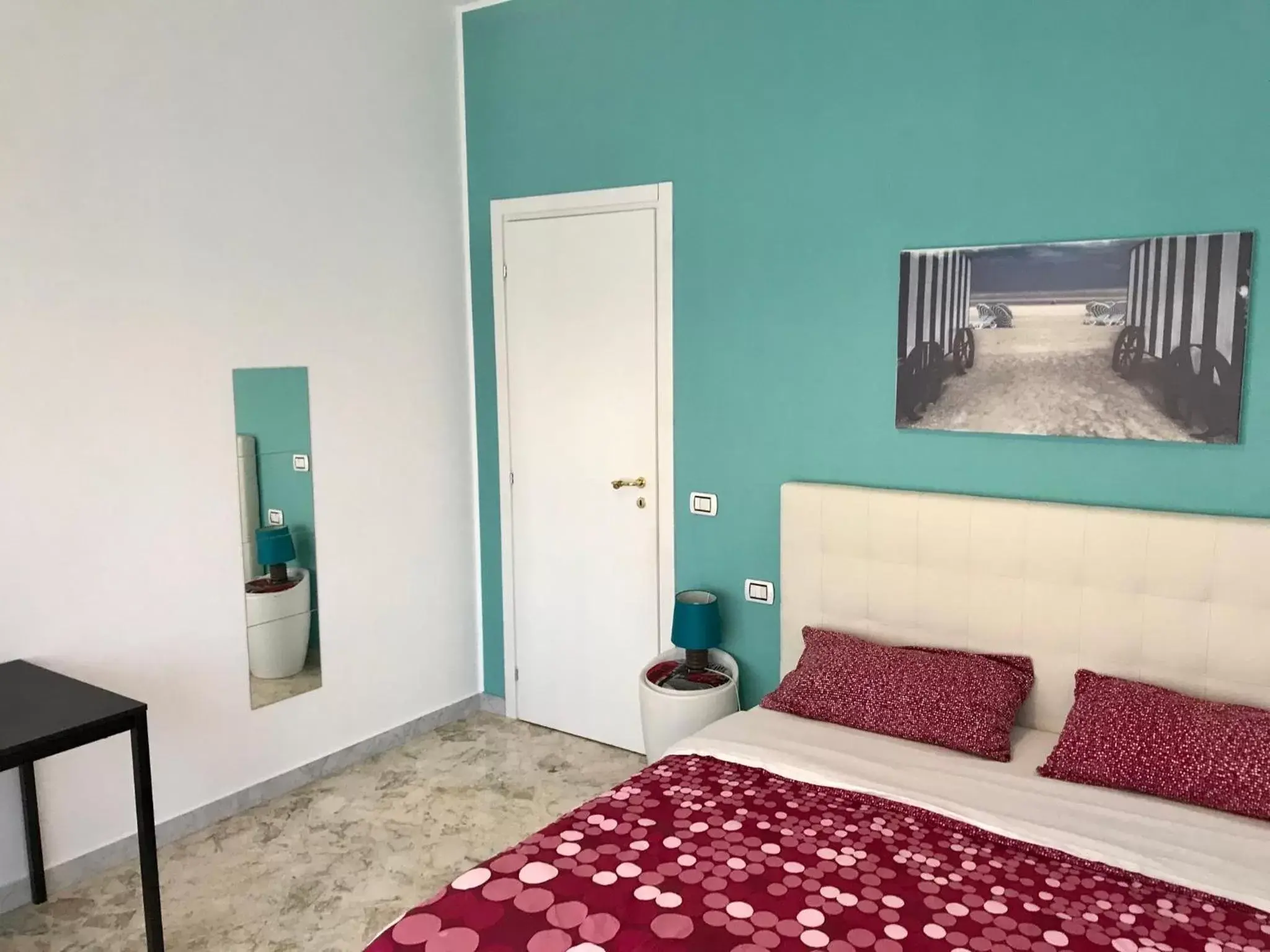 Bed in ROOM 110 BARI -guesthouse-