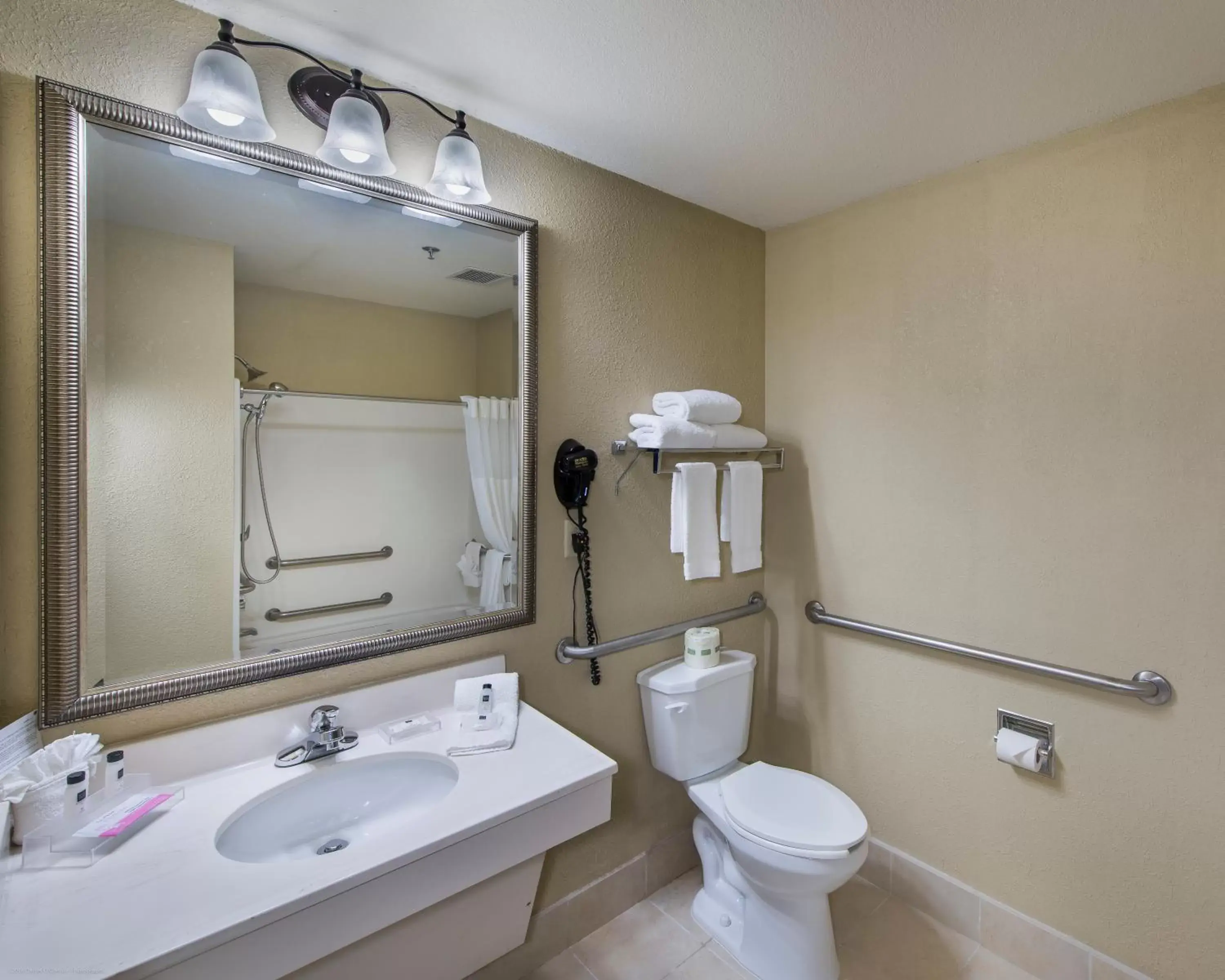 Bathroom in Country Inn & Suites by Radisson, Greeley, CO