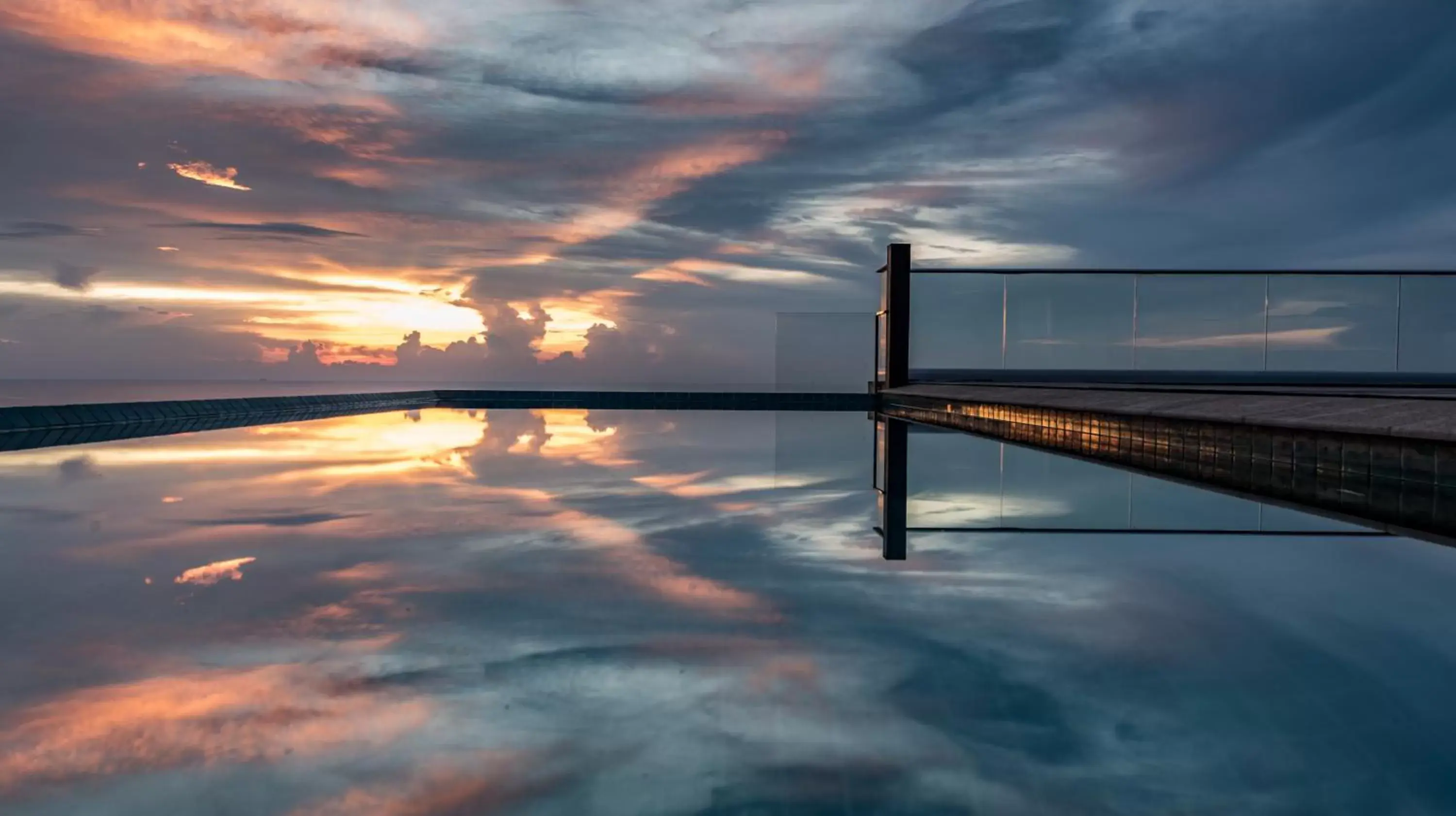 Swimming pool in Agnus Unawatuna Swimming pool in Agnus Unawatuna