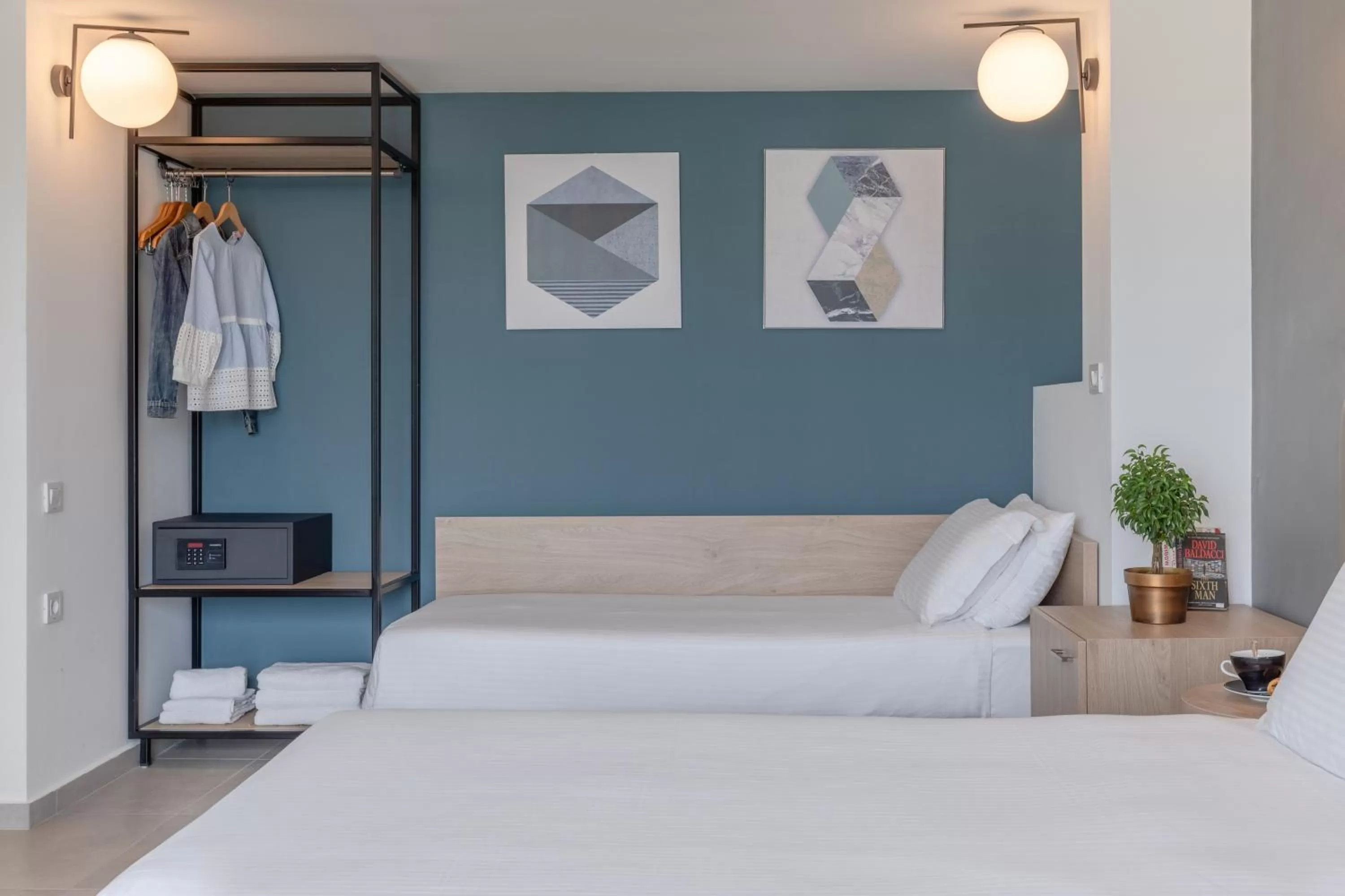 Bed in Hotel Avra by Smile hotels - Free Airport Shuttle