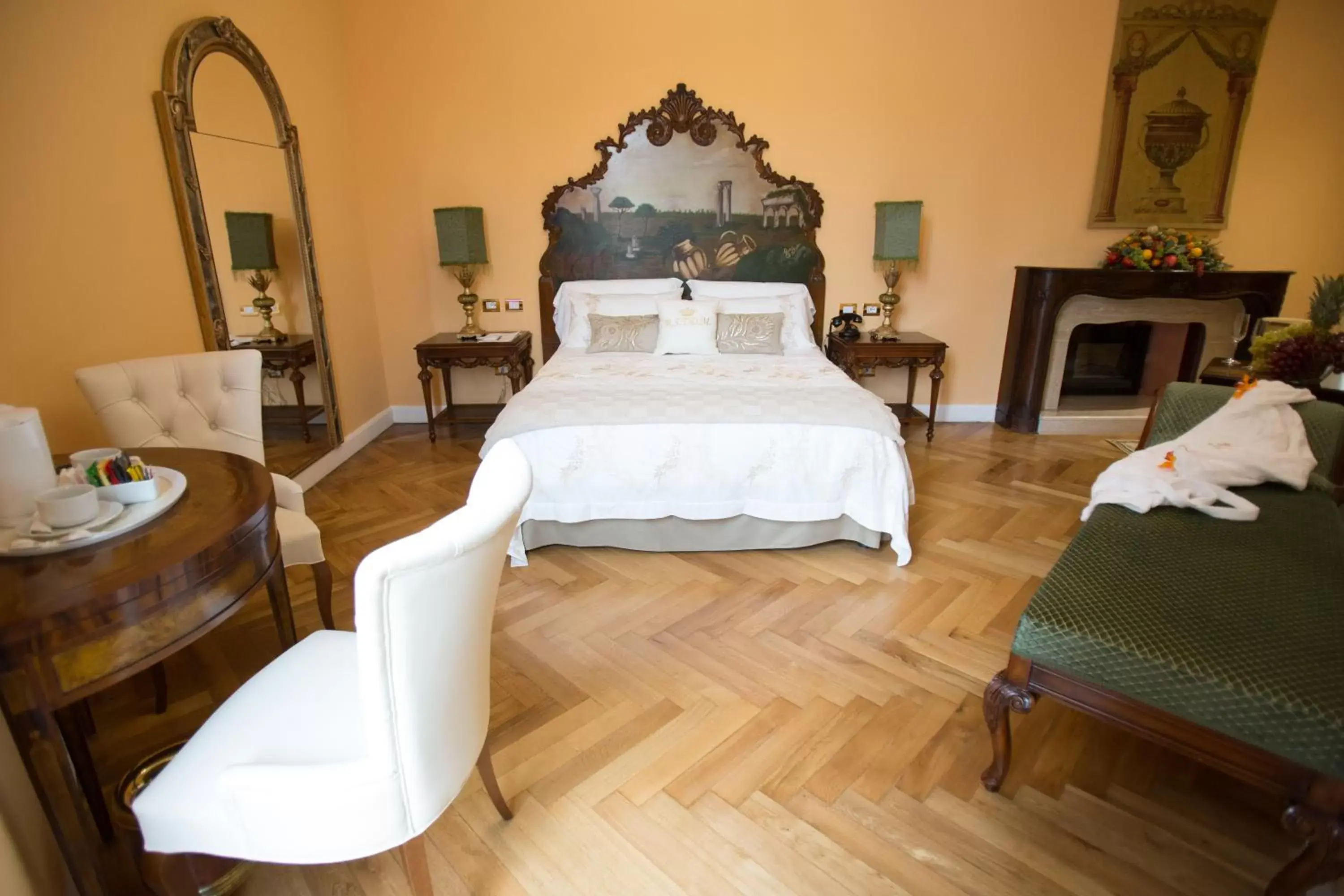 Bedroom, Bed in Royal Suite Trinità Dei Monti