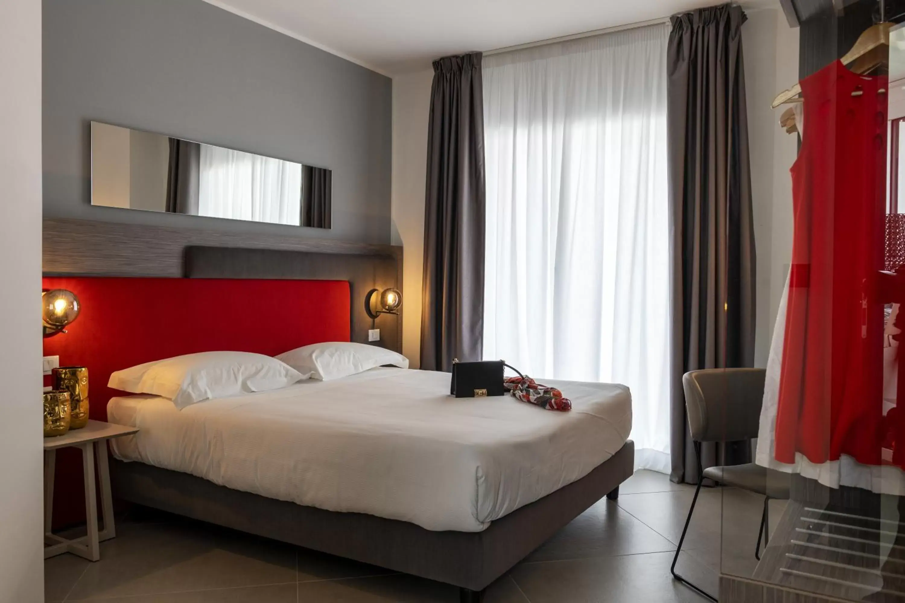 Bed in Resort La Battigia Beach & Spa