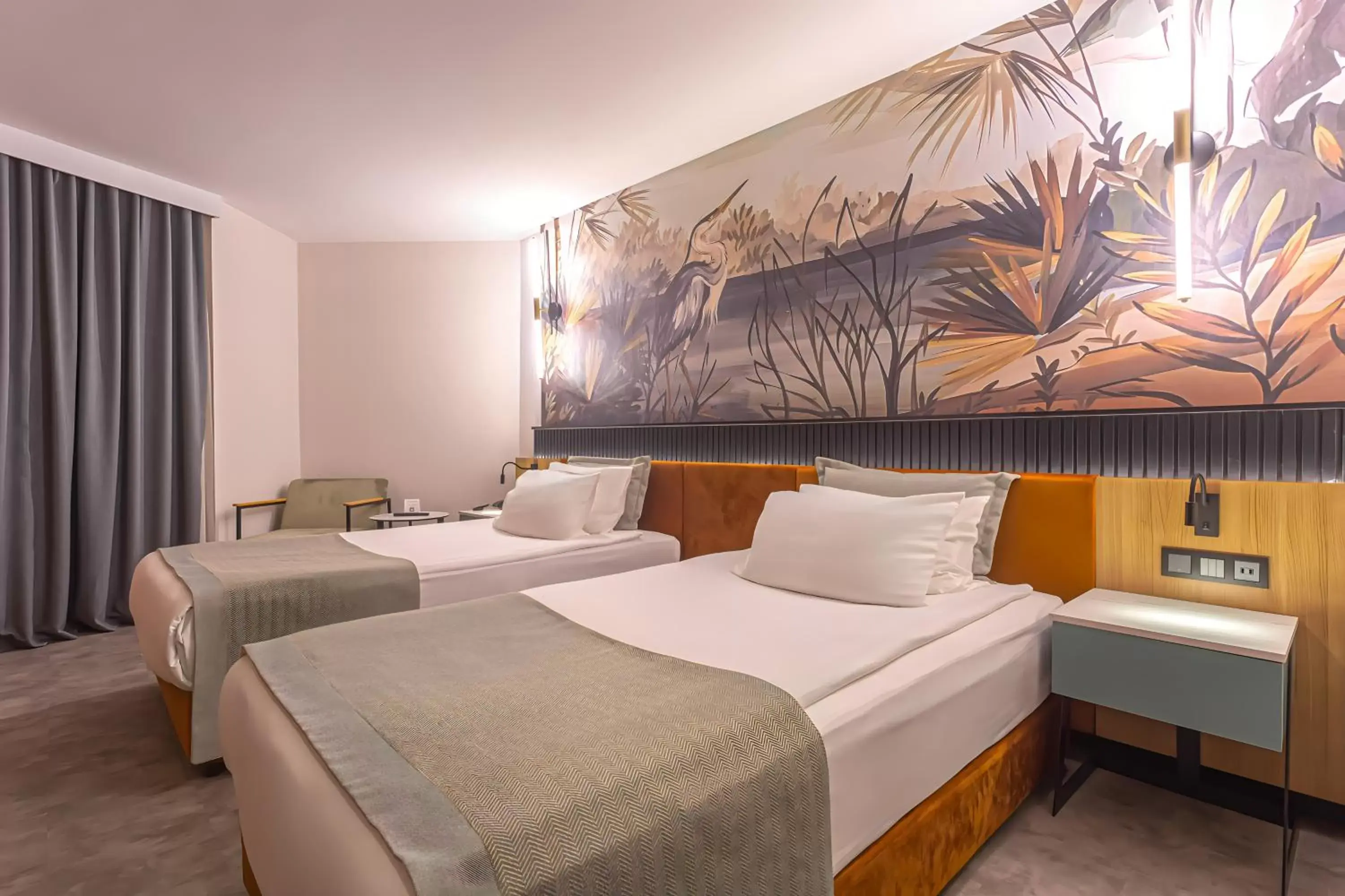 Bed in Best Western Plus Khan Hotel