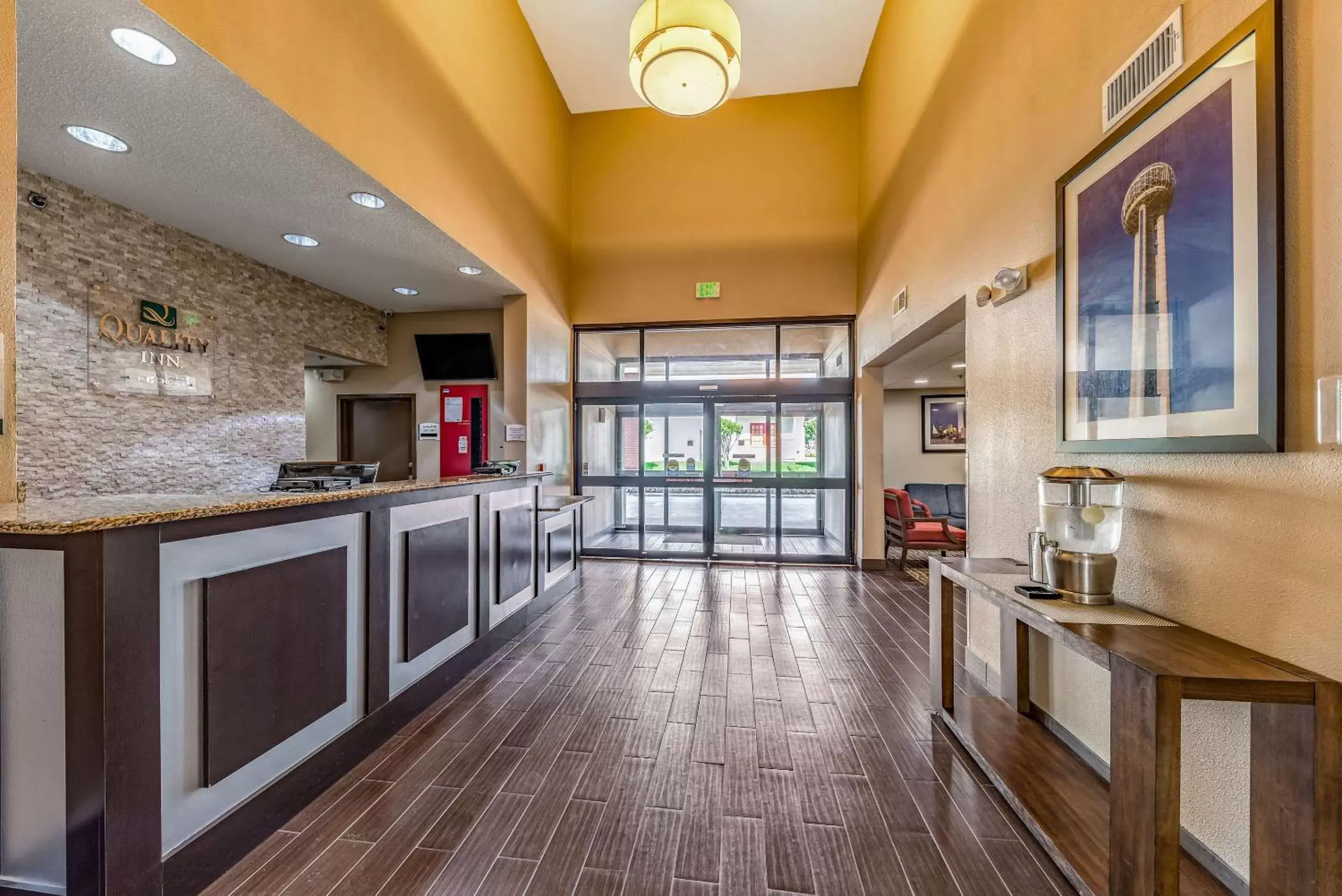 Lobby or reception in Quality Inn West Plano - Dallas