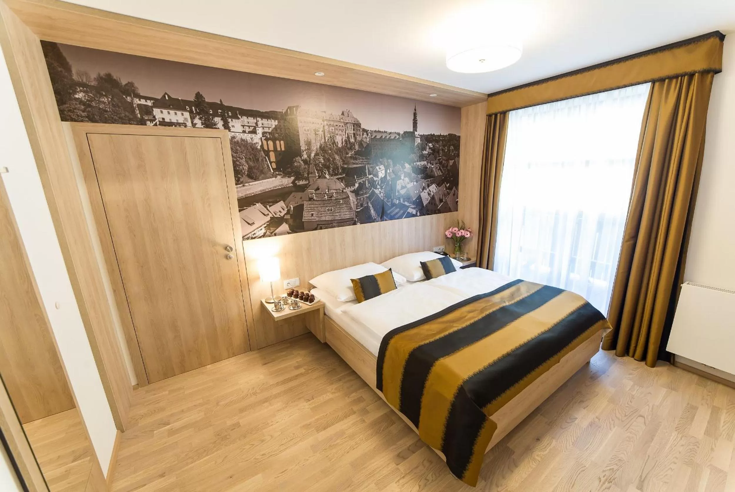 Bed in Garni hotel Castle Bridge