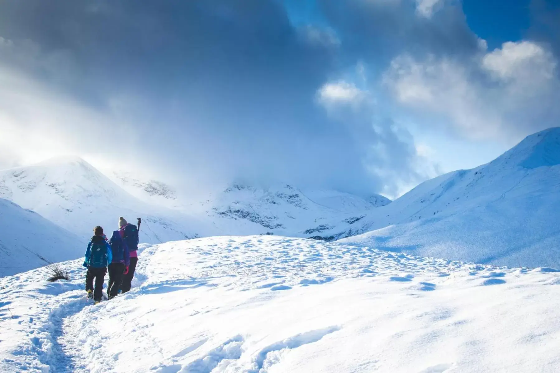 Hiking, Winter in The Mount B&B