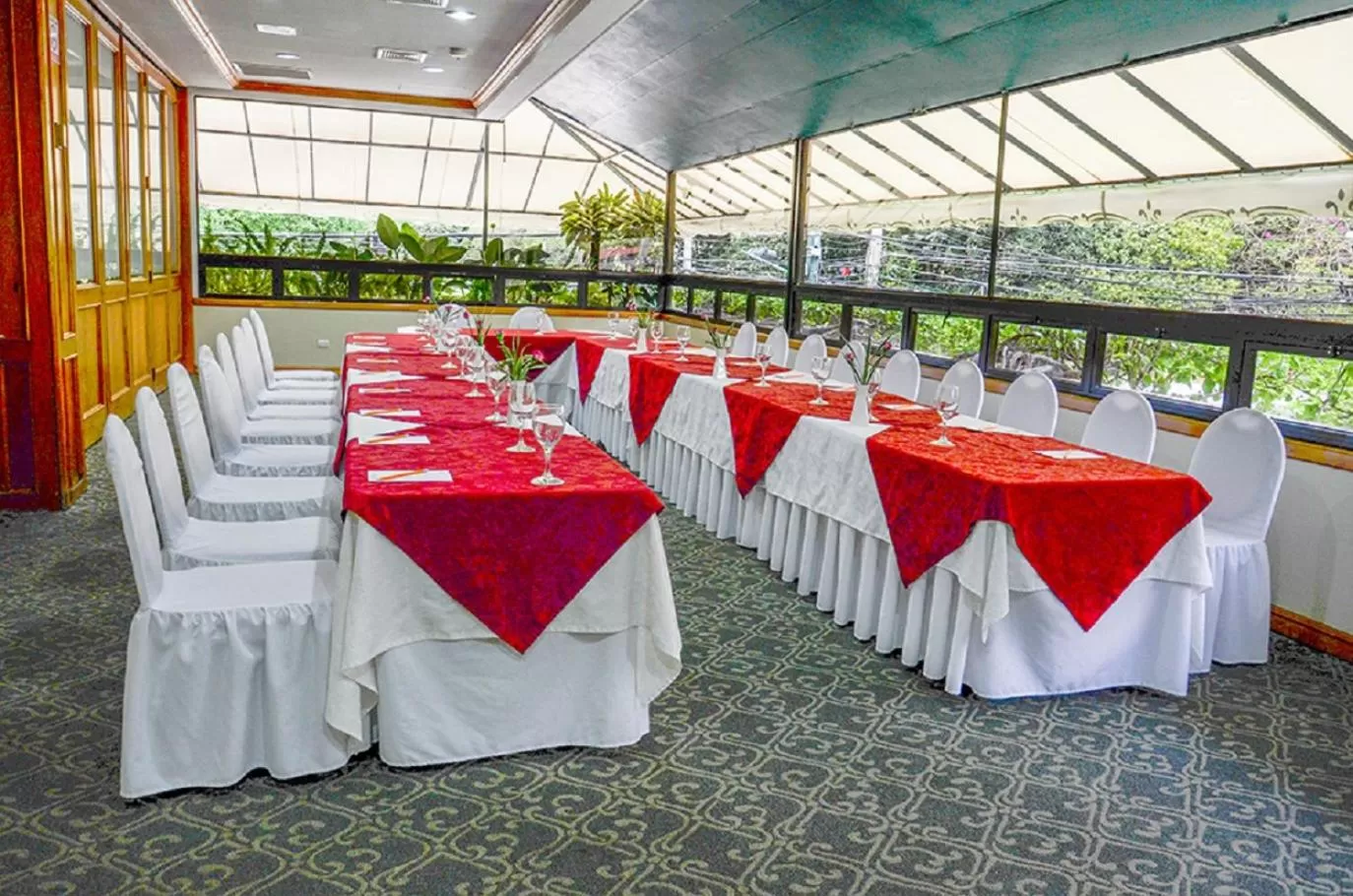 Banquet/Function facilities in Hotel Santander Plaza