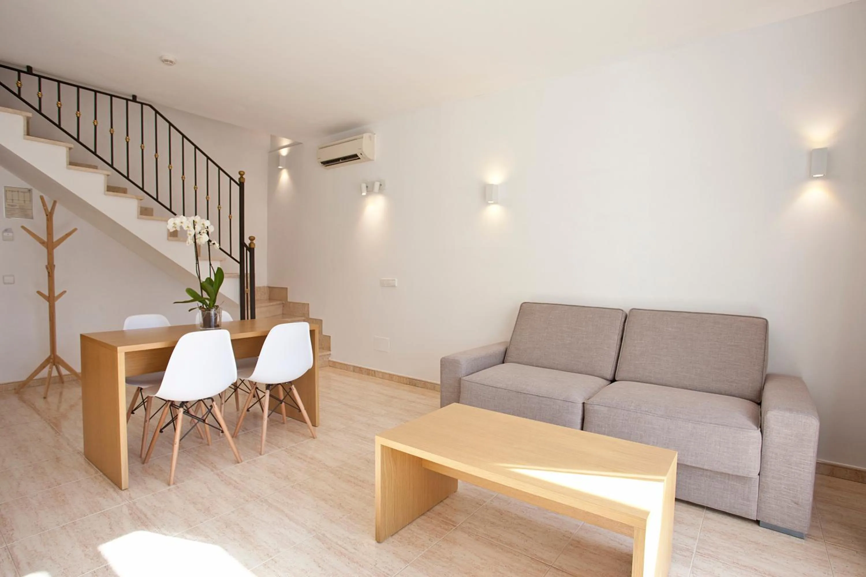 Lounge or bar in Hotel La Pergola Mallorca