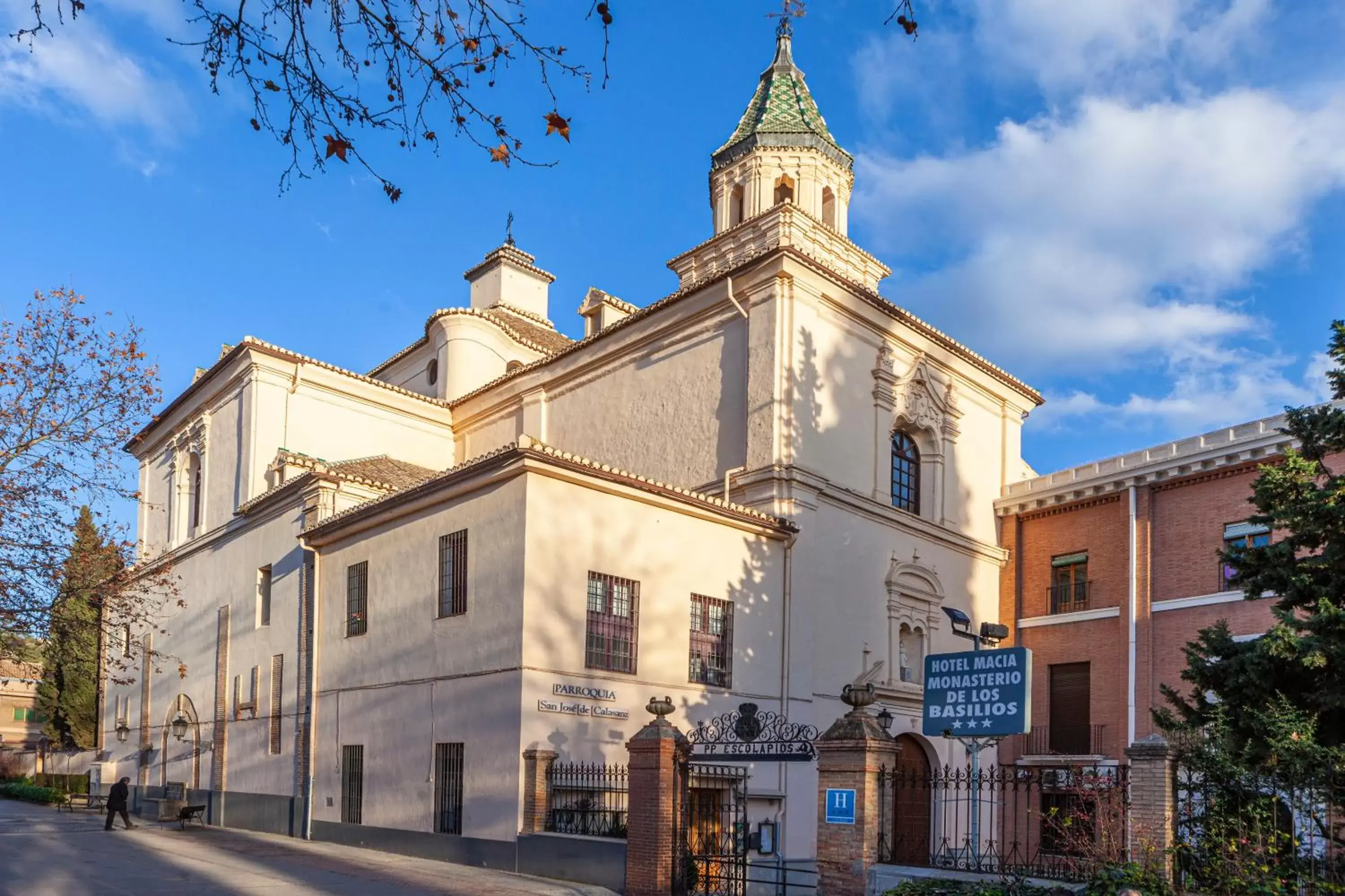 Facade/entrance, Property Building in Hotel Macià Monasterio de los Basilios