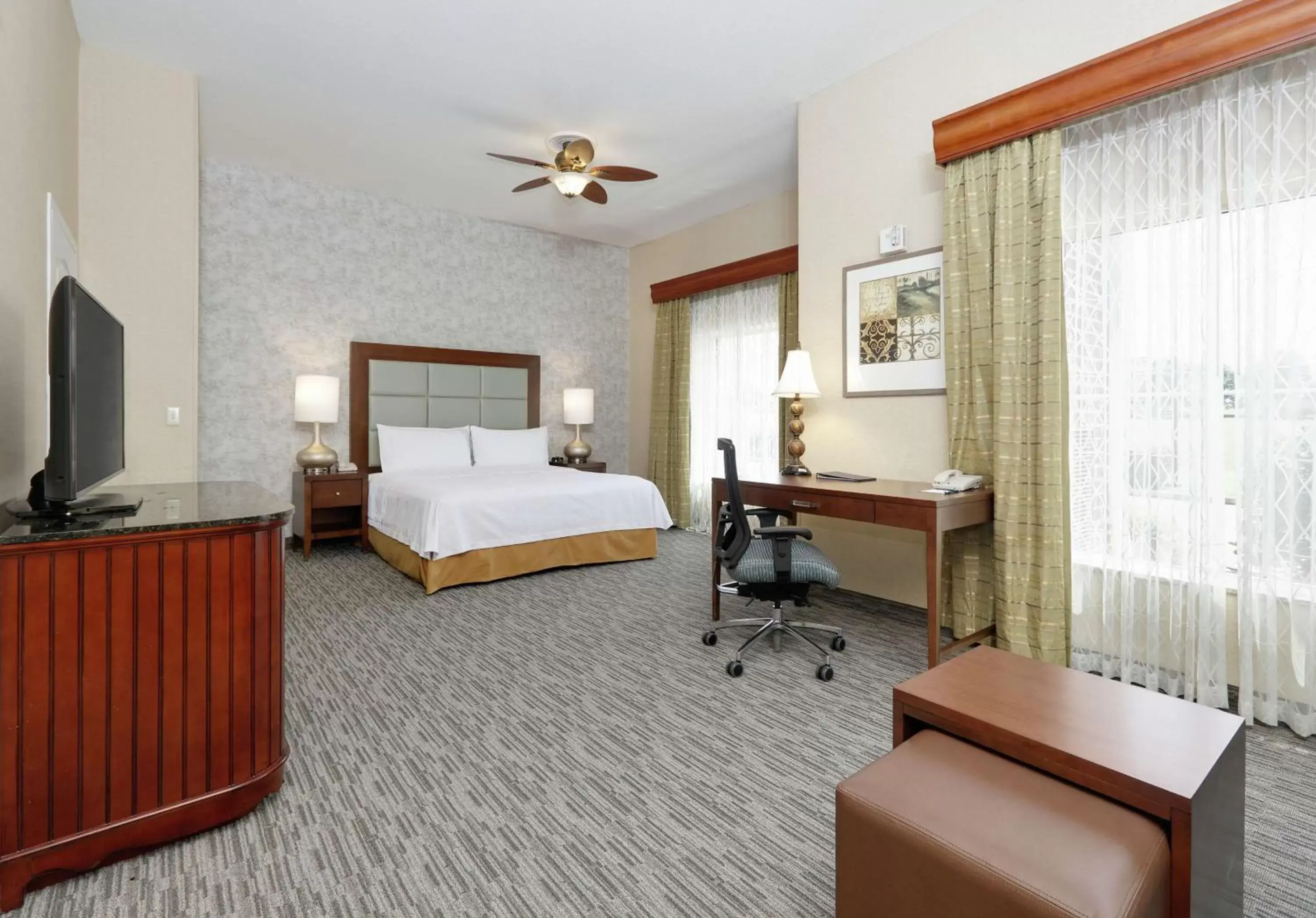 Bedroom, Bed in Homewood Suites Hagerstown