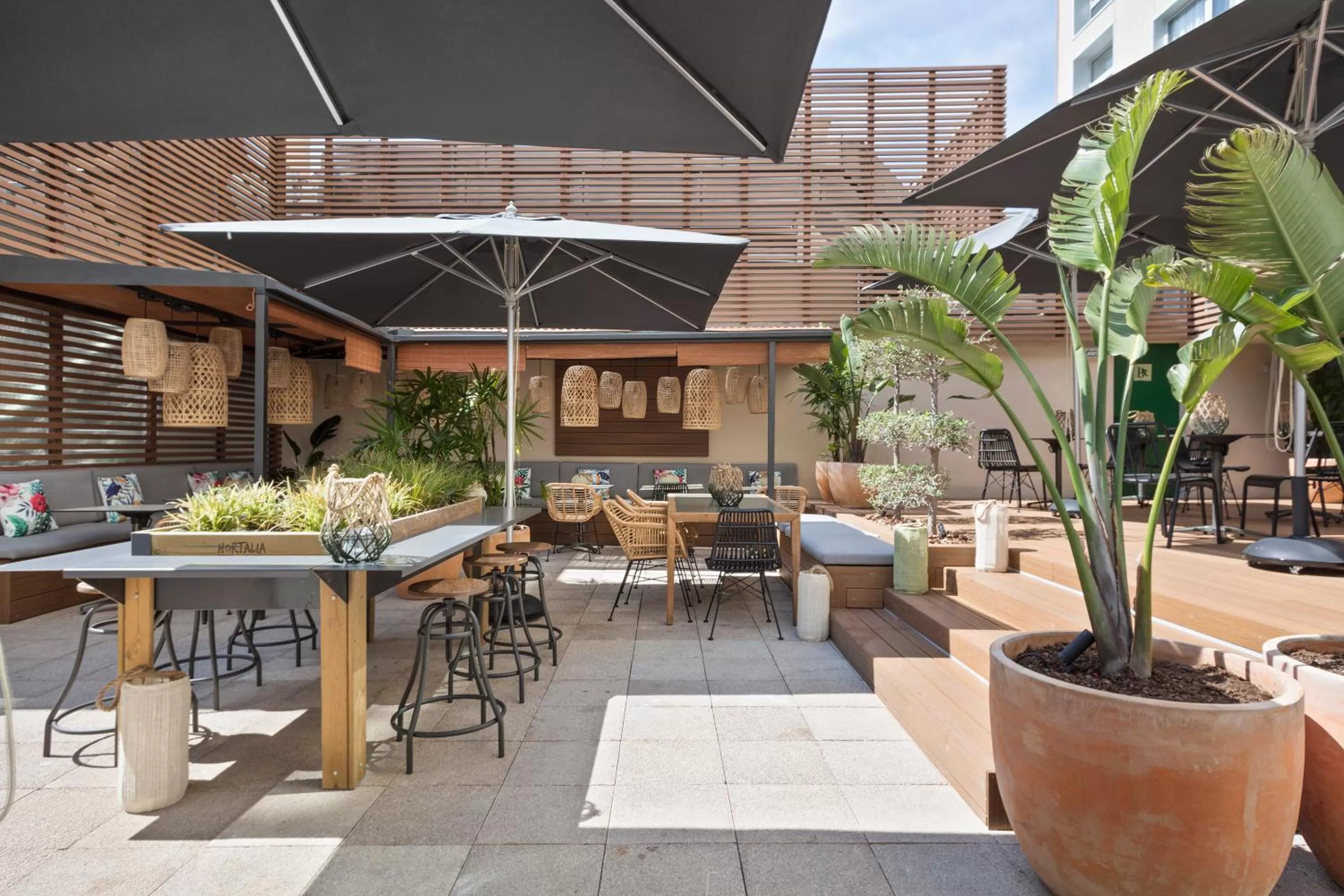 Restaurant/places to eat in INNSiDE by Meliá Barcelona Apolo