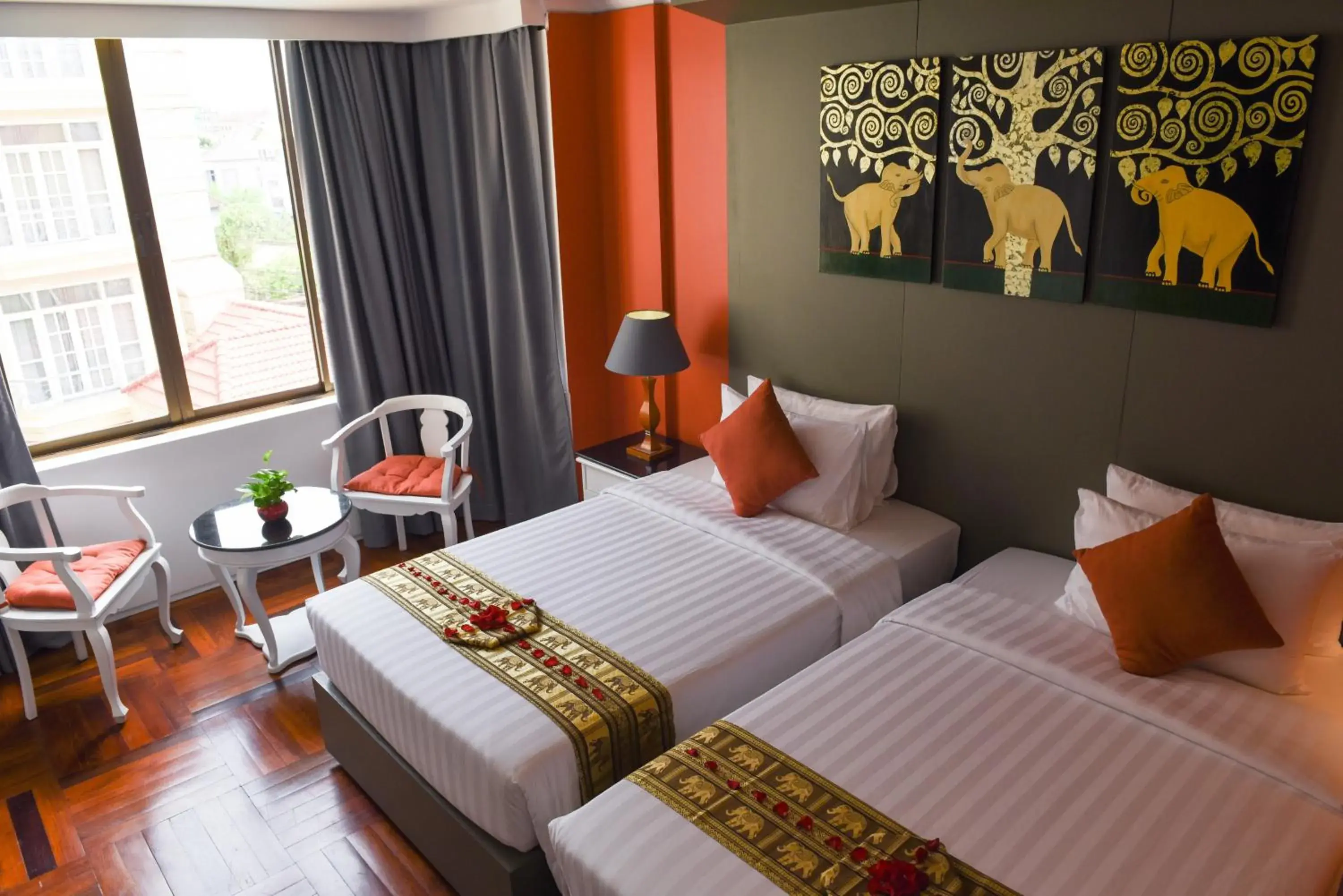 Bed in Memoire Siem Reap Hotel