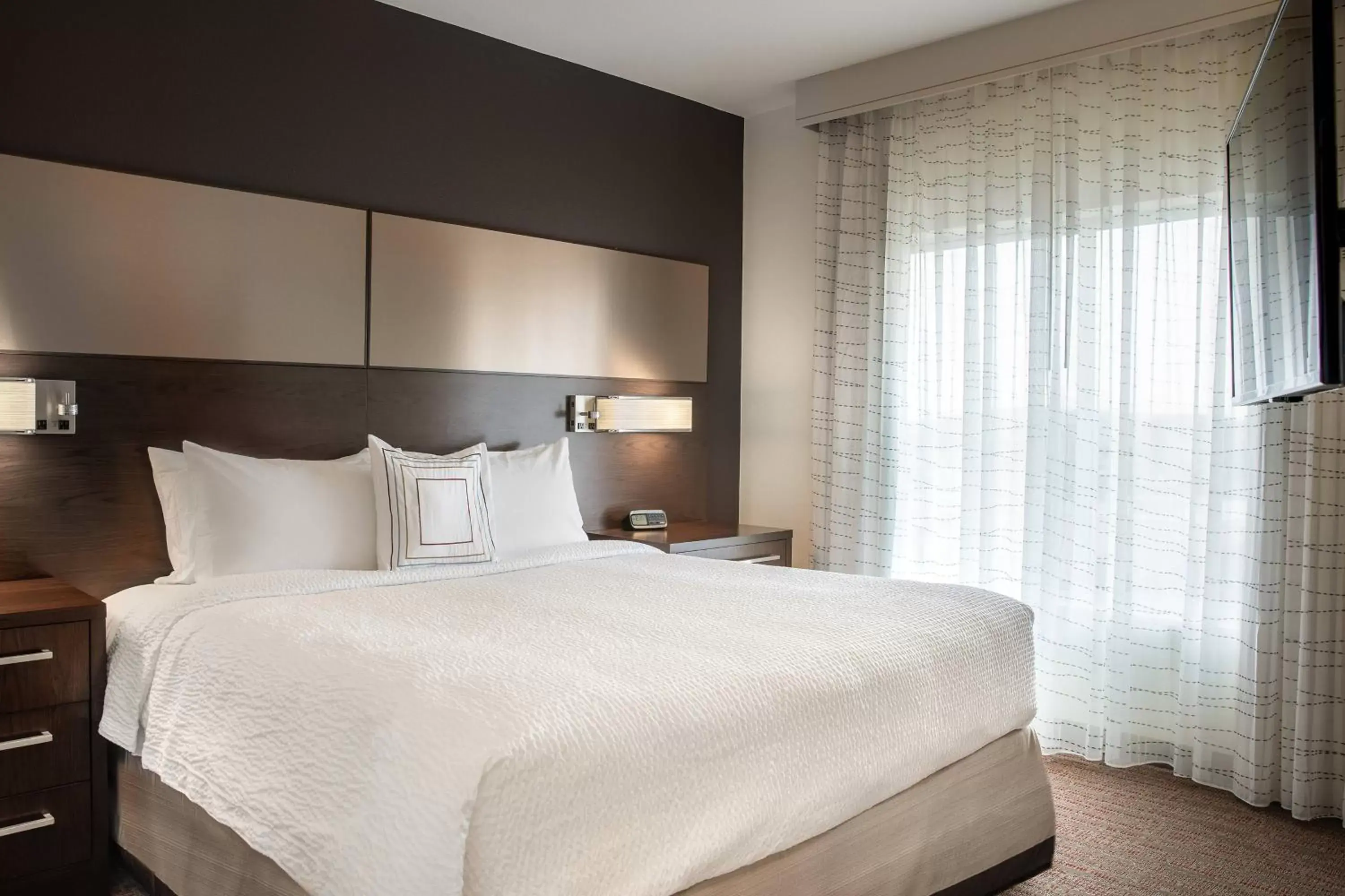 Bedroom, Bed in Residence Inn by Marriott Dallas Plano/Richardson at Coit Rd.