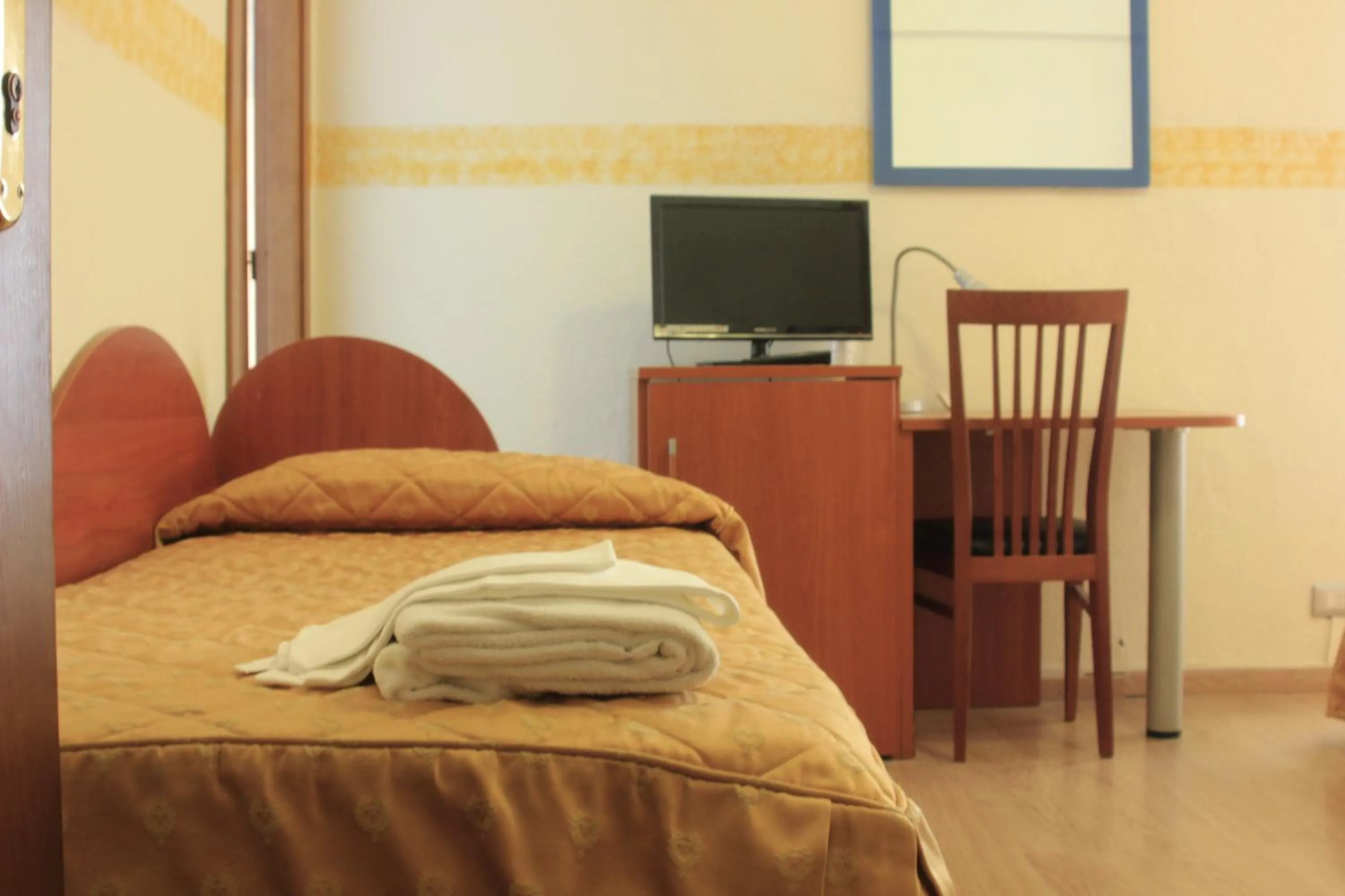 Bedroom, Bed in Hotel Bellevue