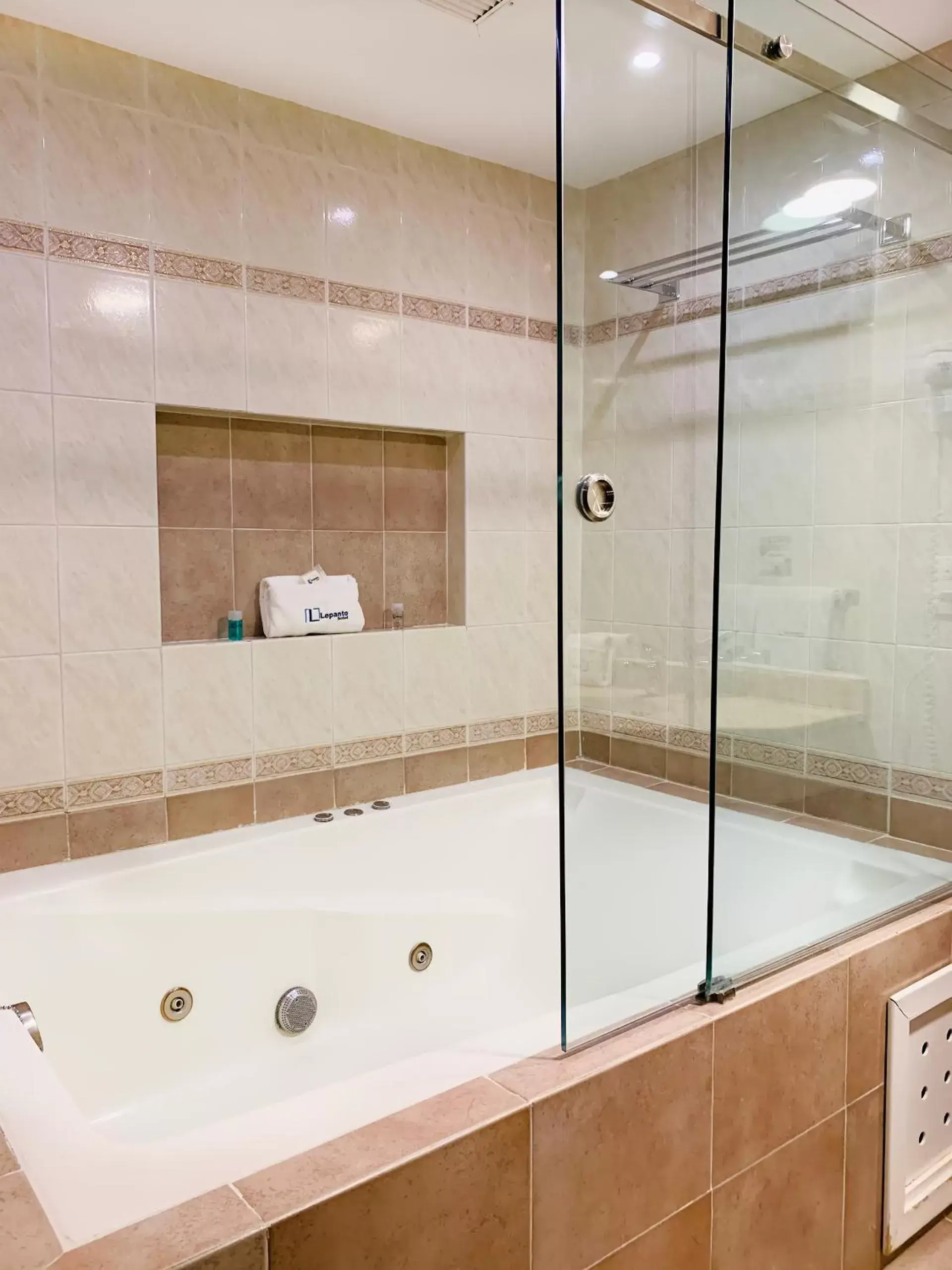 Bath, Bathroom in Hotel Lepanto Reforma