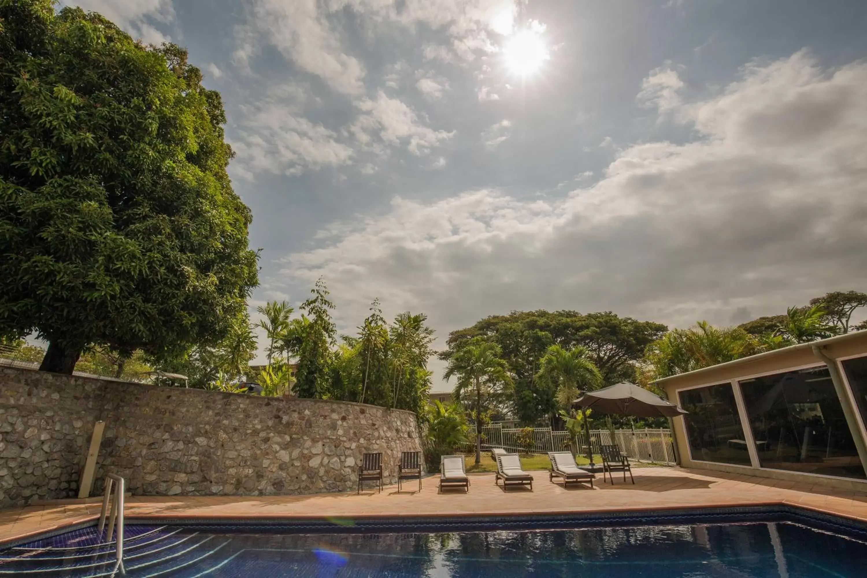 Swimming Pool in Gateway Hotel